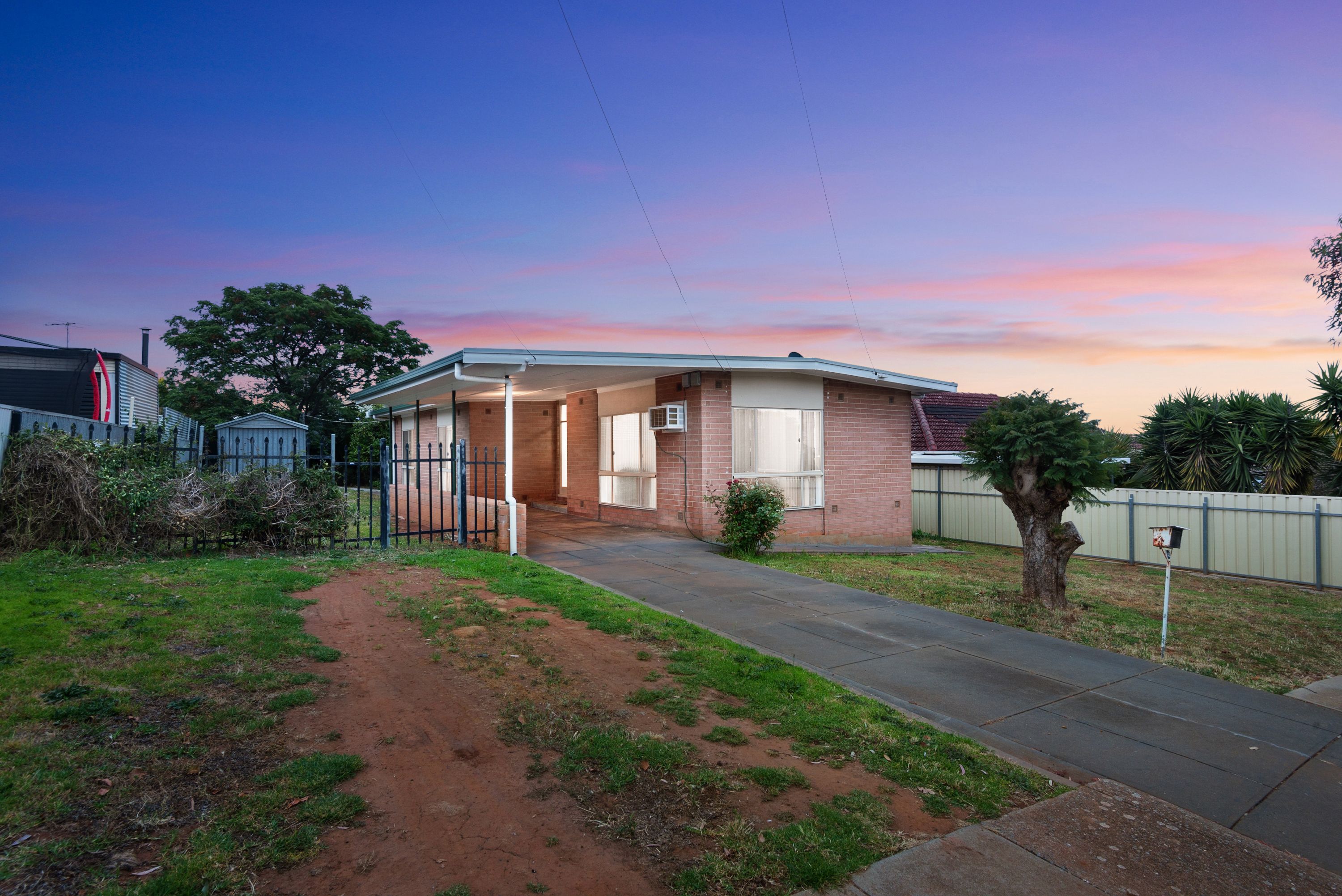 43 Filmer Avenue, Para Hills, SA 5096