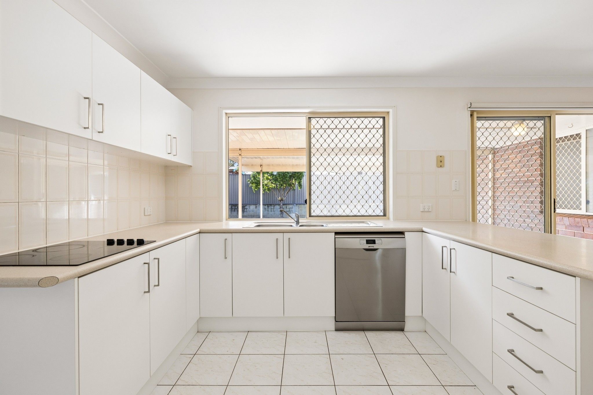 15 Rinnicrew Street — photo 14 of 19