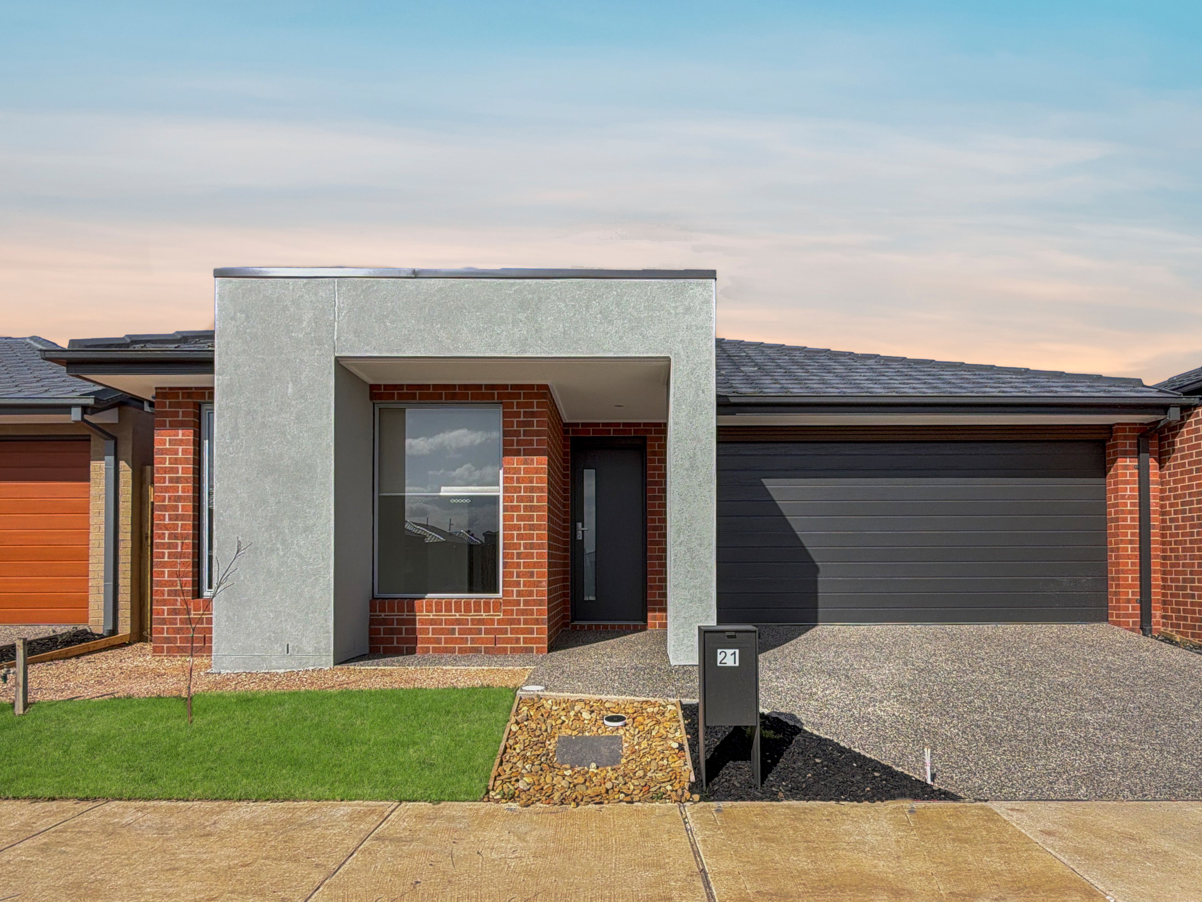 21 Wymar Circuit — photo from Ray White Deer Park