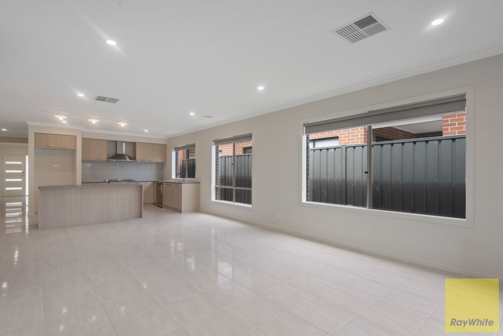13 Nabro Street — photo 7 of 17