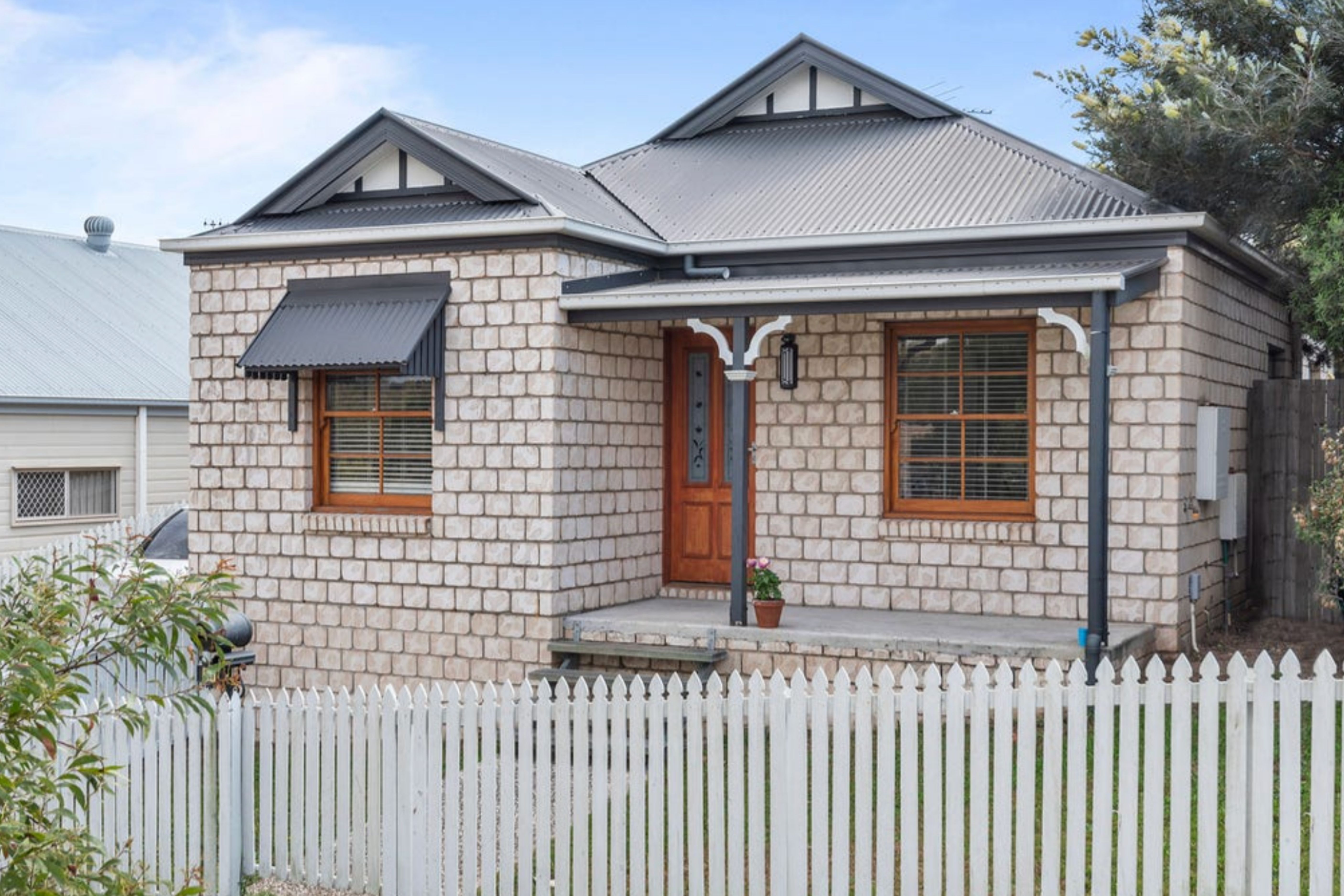 11 Violet Avenue, Springfield Lakes, QLD 4300