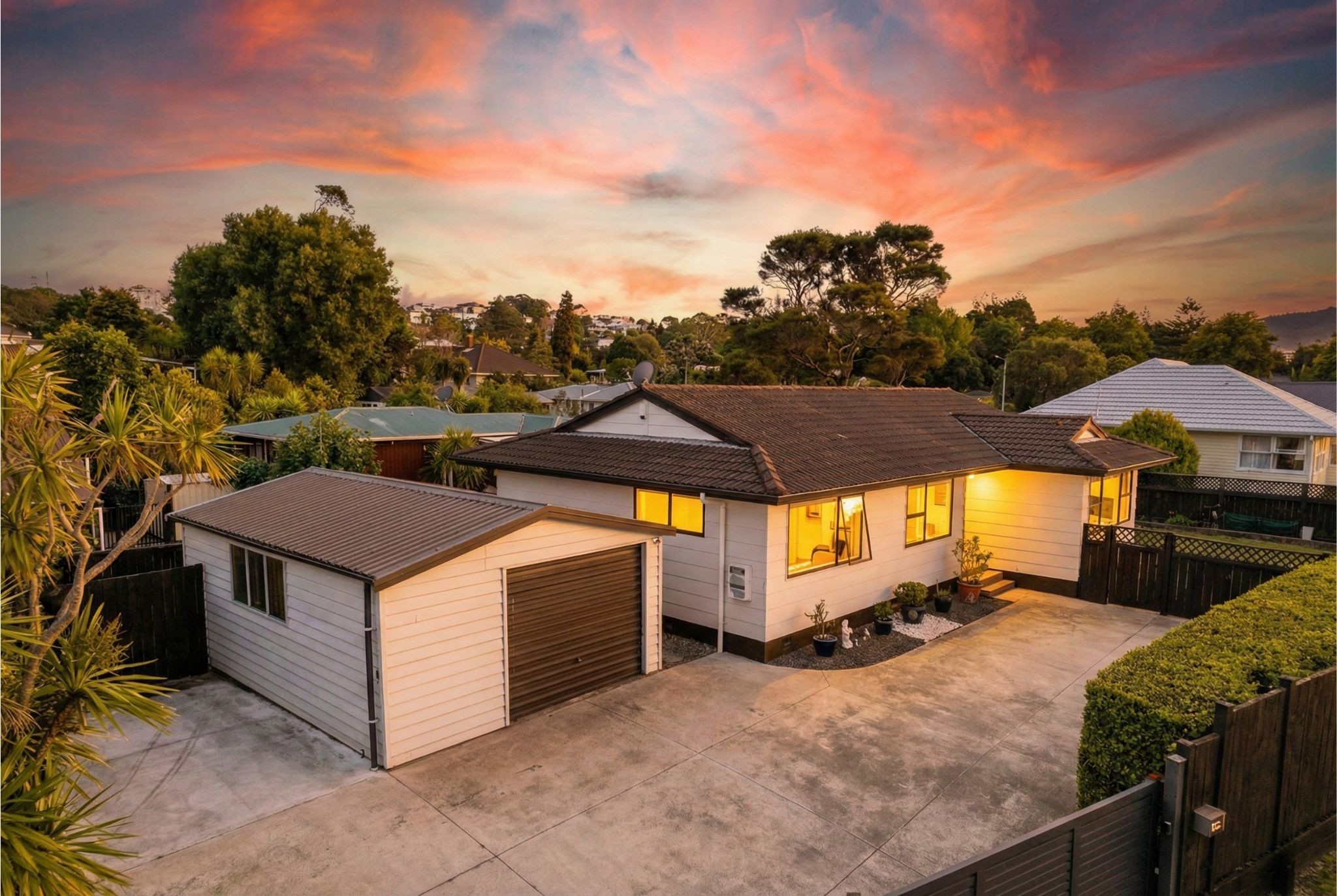 121 Godley Road, Green Bay, Waitakere City