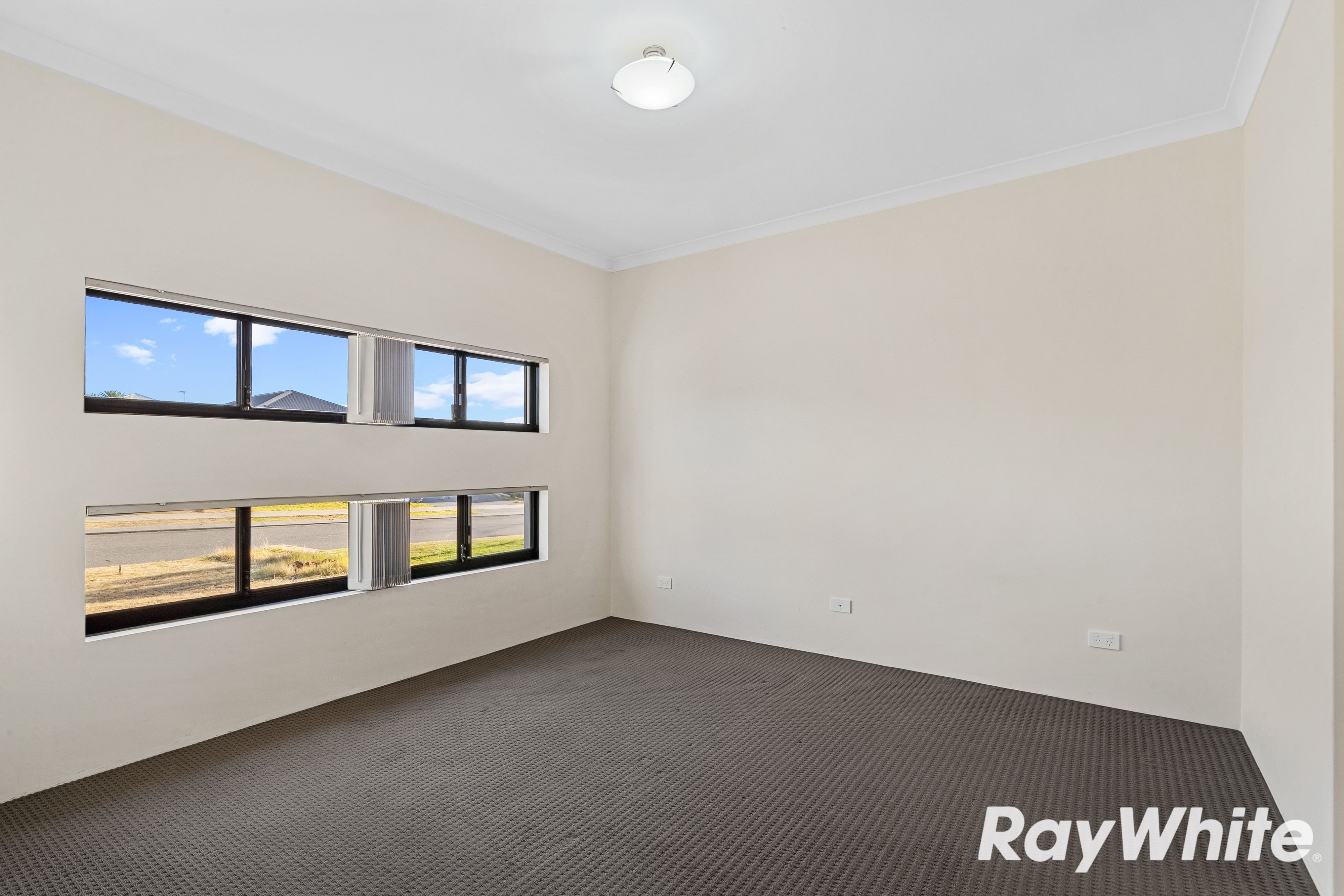 21 Langley Street, Lakelands, WA 6180