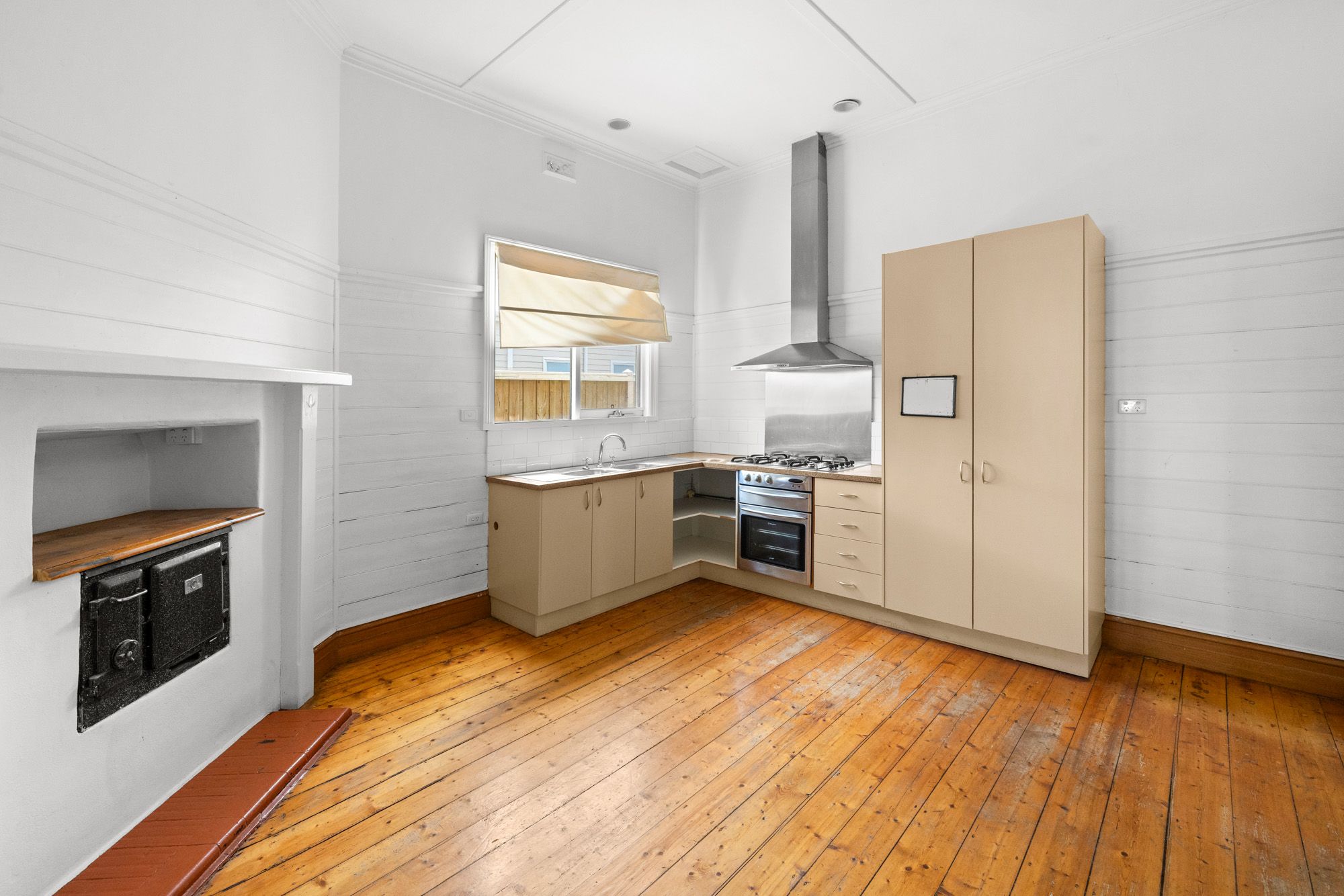 6 Beamish Street, Werribee, VIC 3030