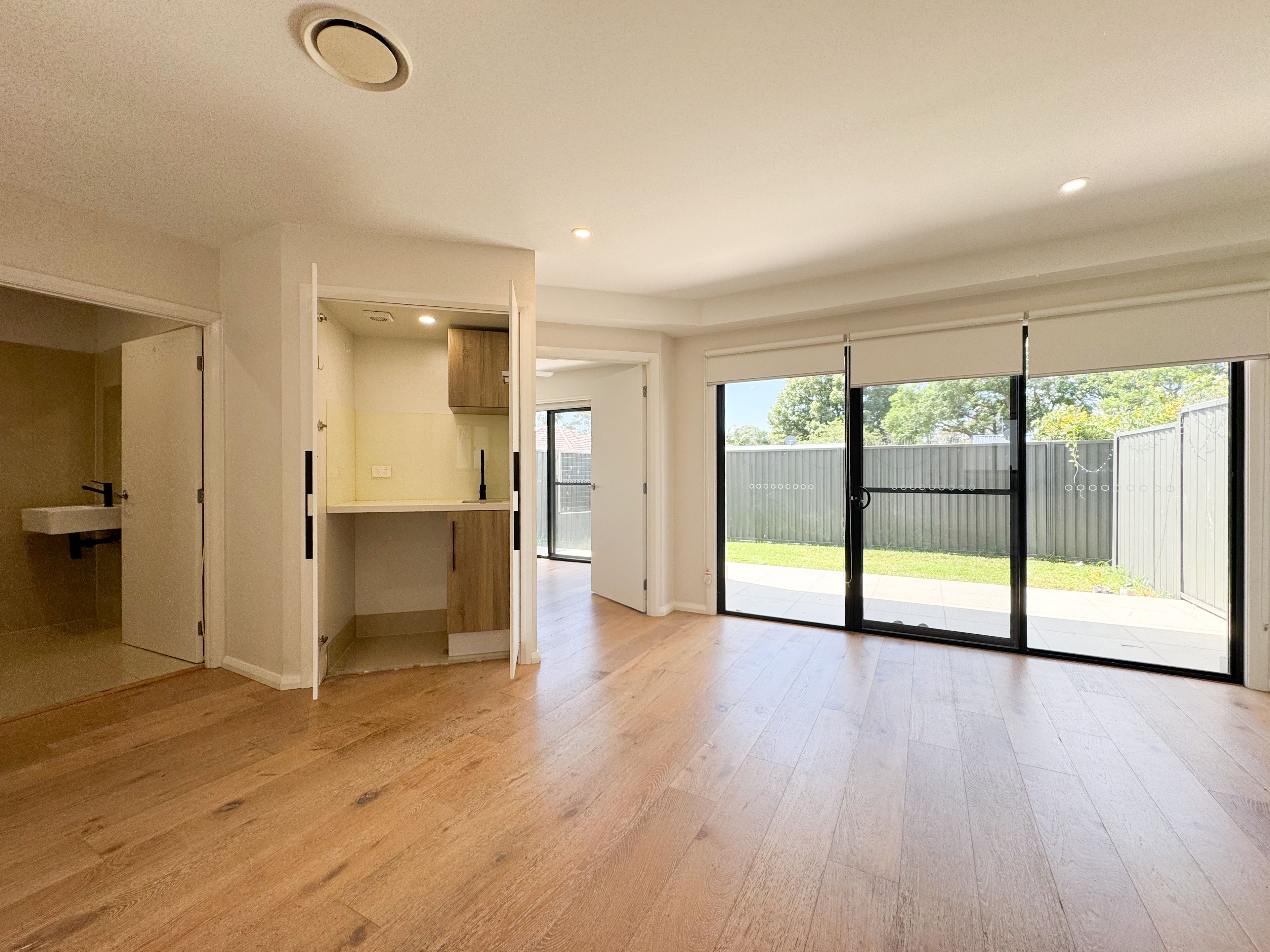 2/27 John Street, St Marys, NSW 2760