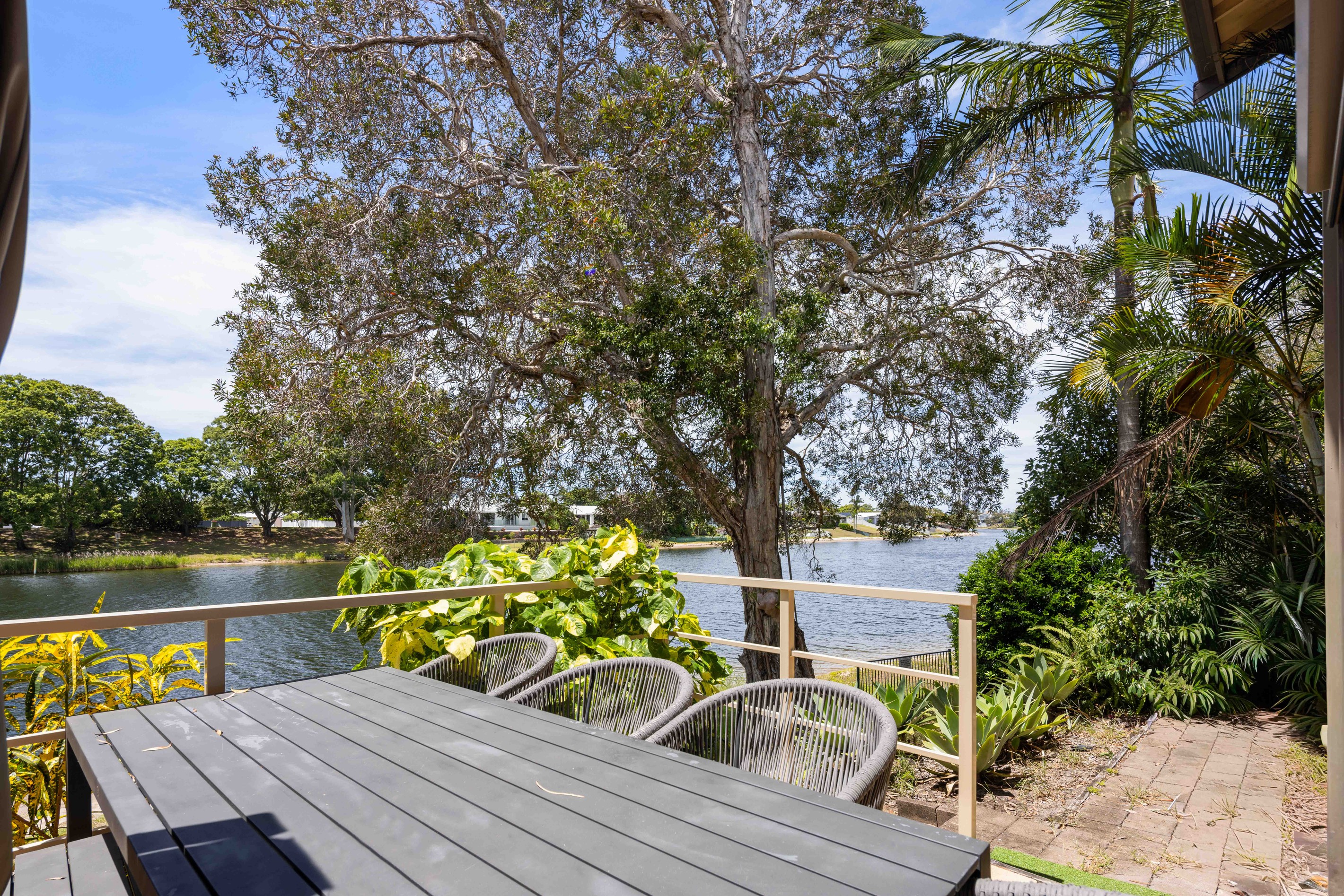 28/20-24 Barbet Place, Burleigh Waters, QLD 4220