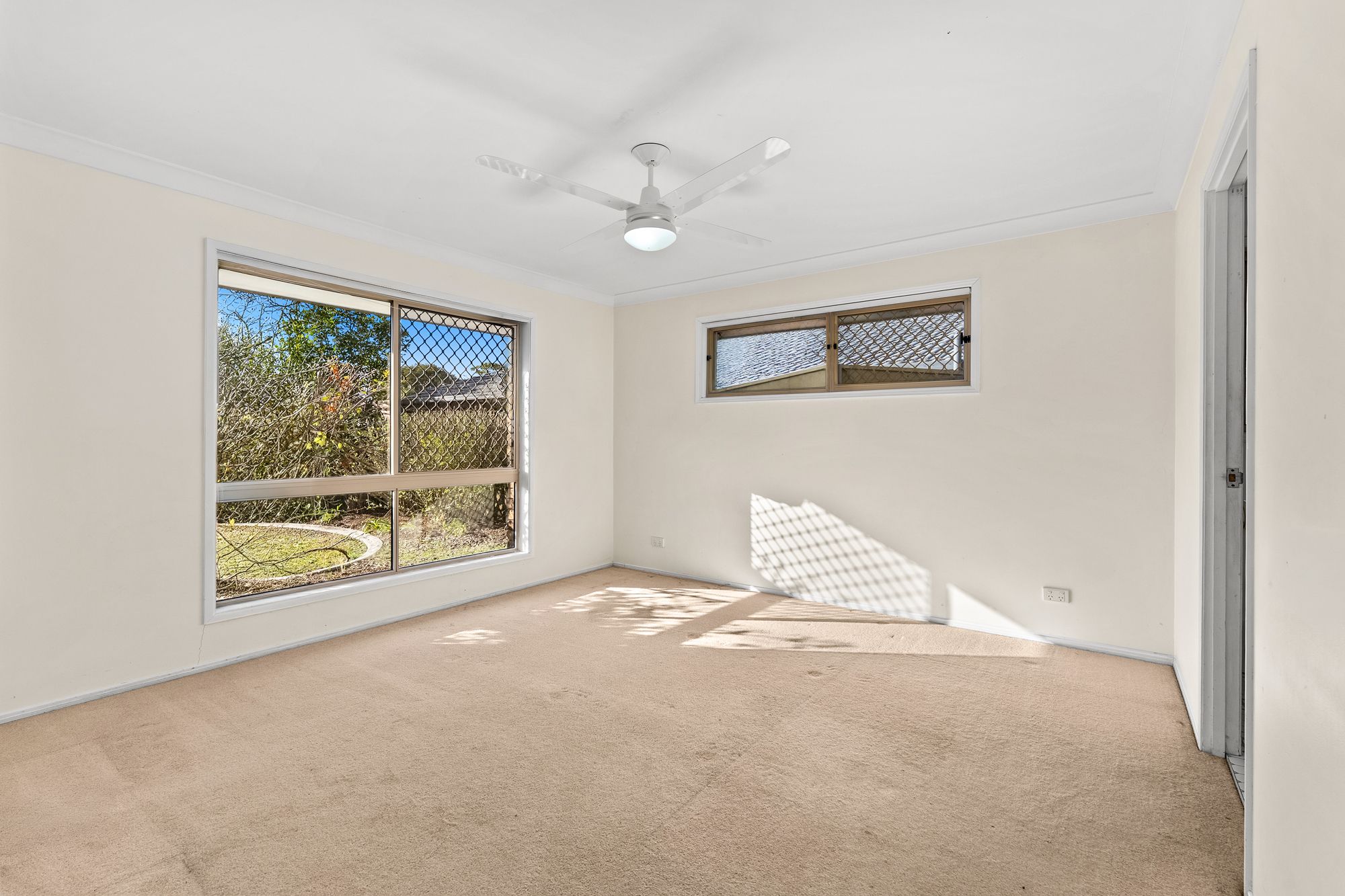 22 Mayfair Place — photo 9 of 20
