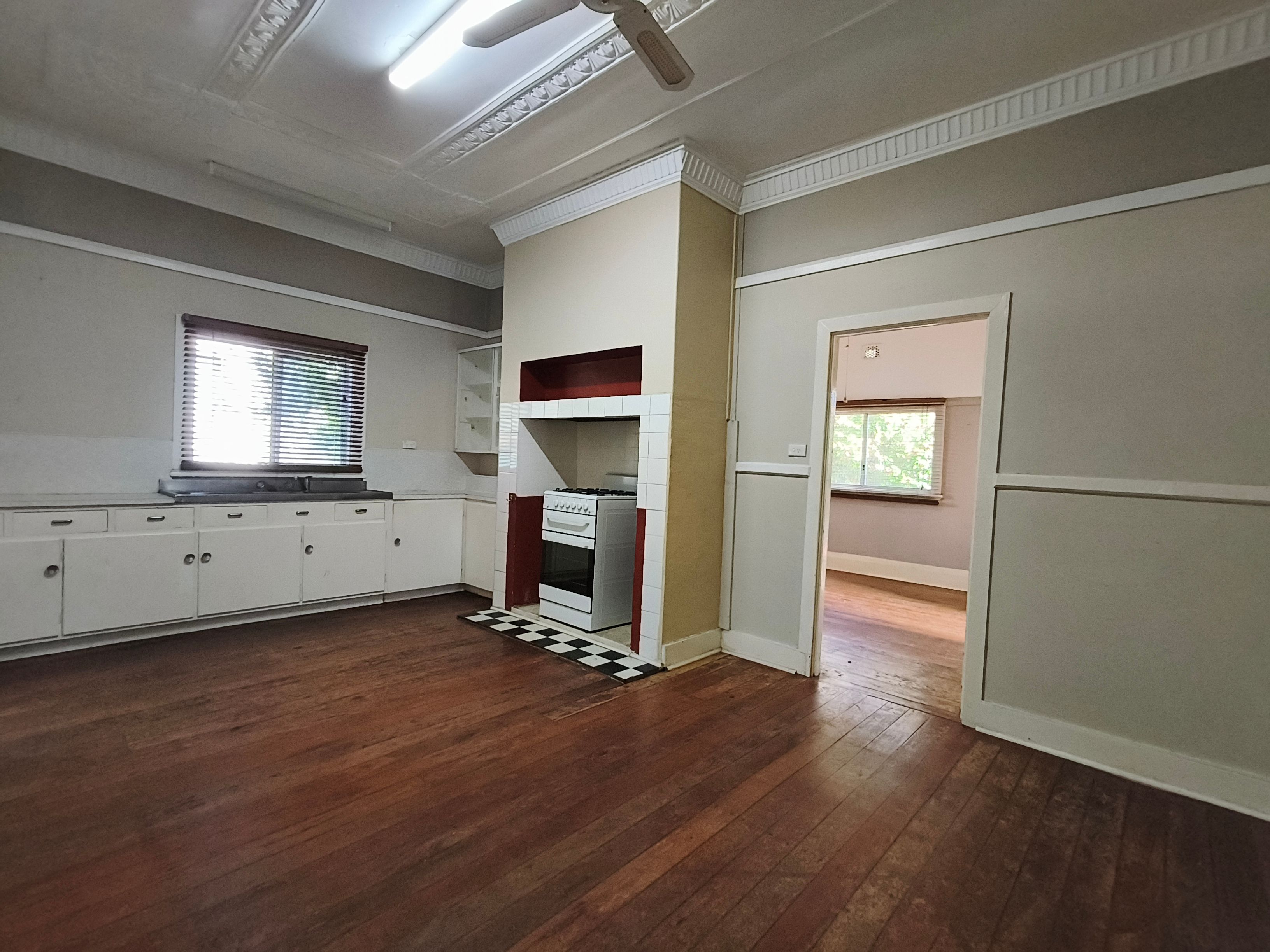 13 Ingoldby Street — photo 6 of 14