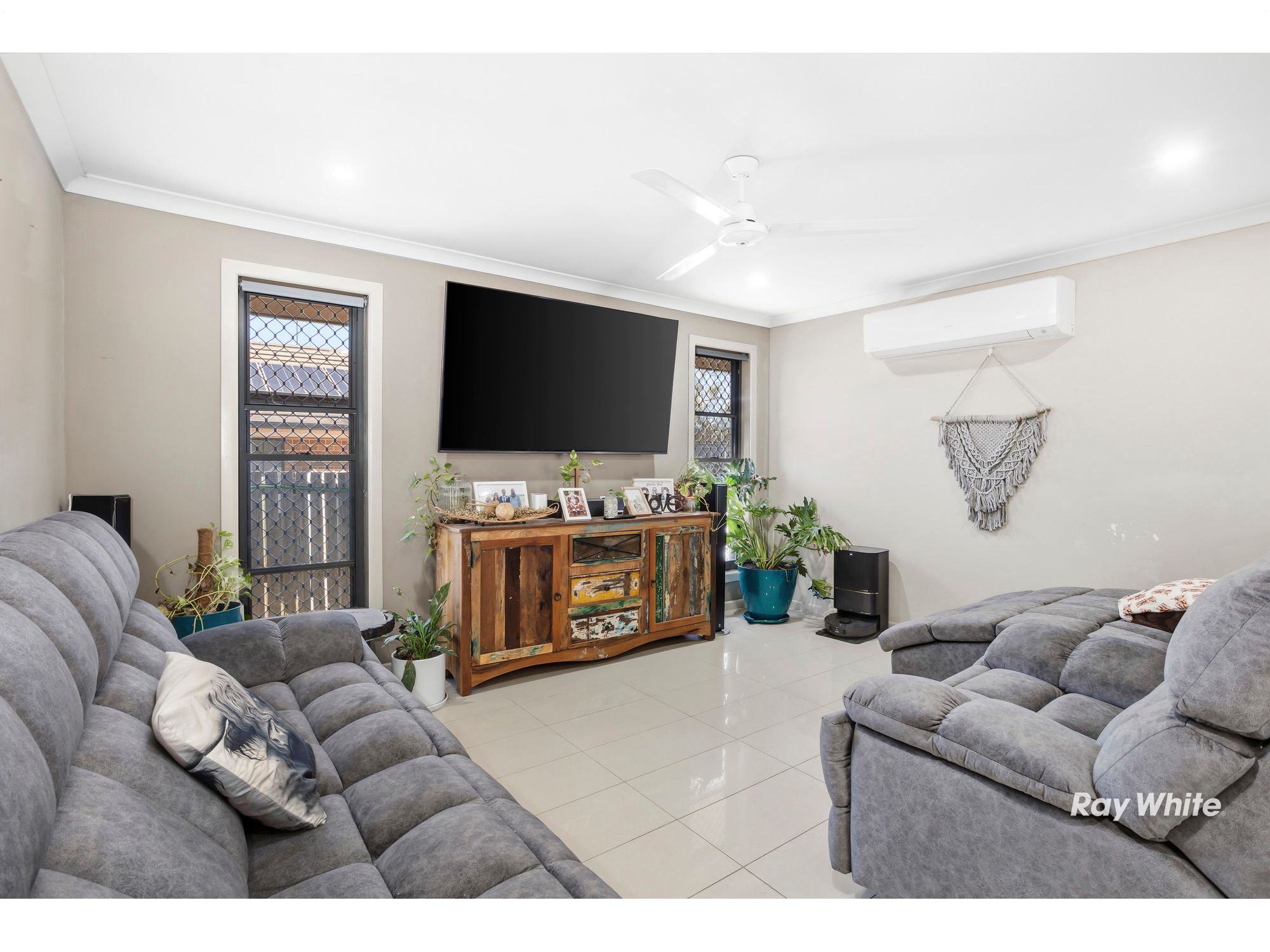 7 Cunningham Court — photo 8 of 18