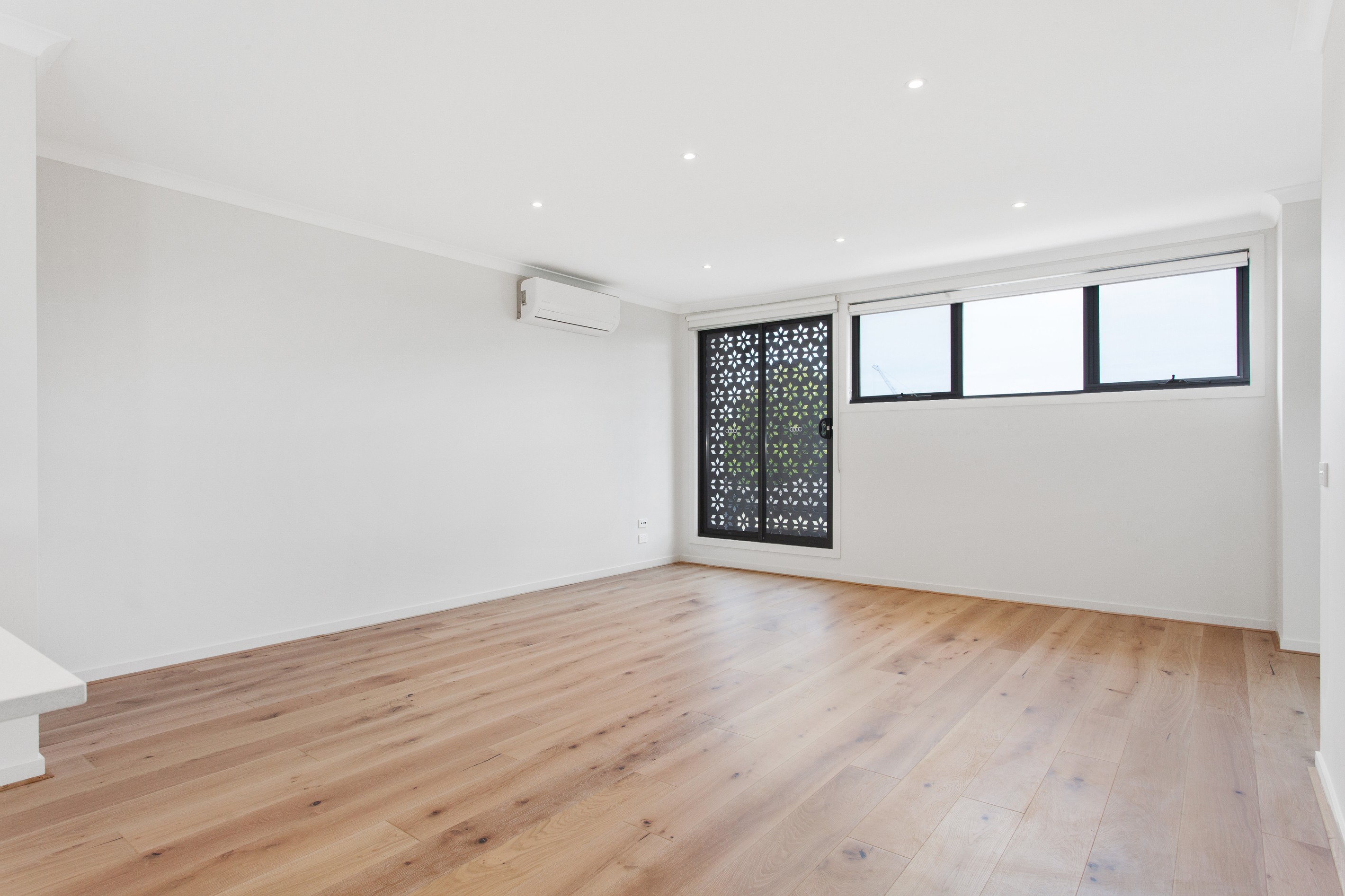 2/10 Laurel Street, Bentleigh East, VIC 3165