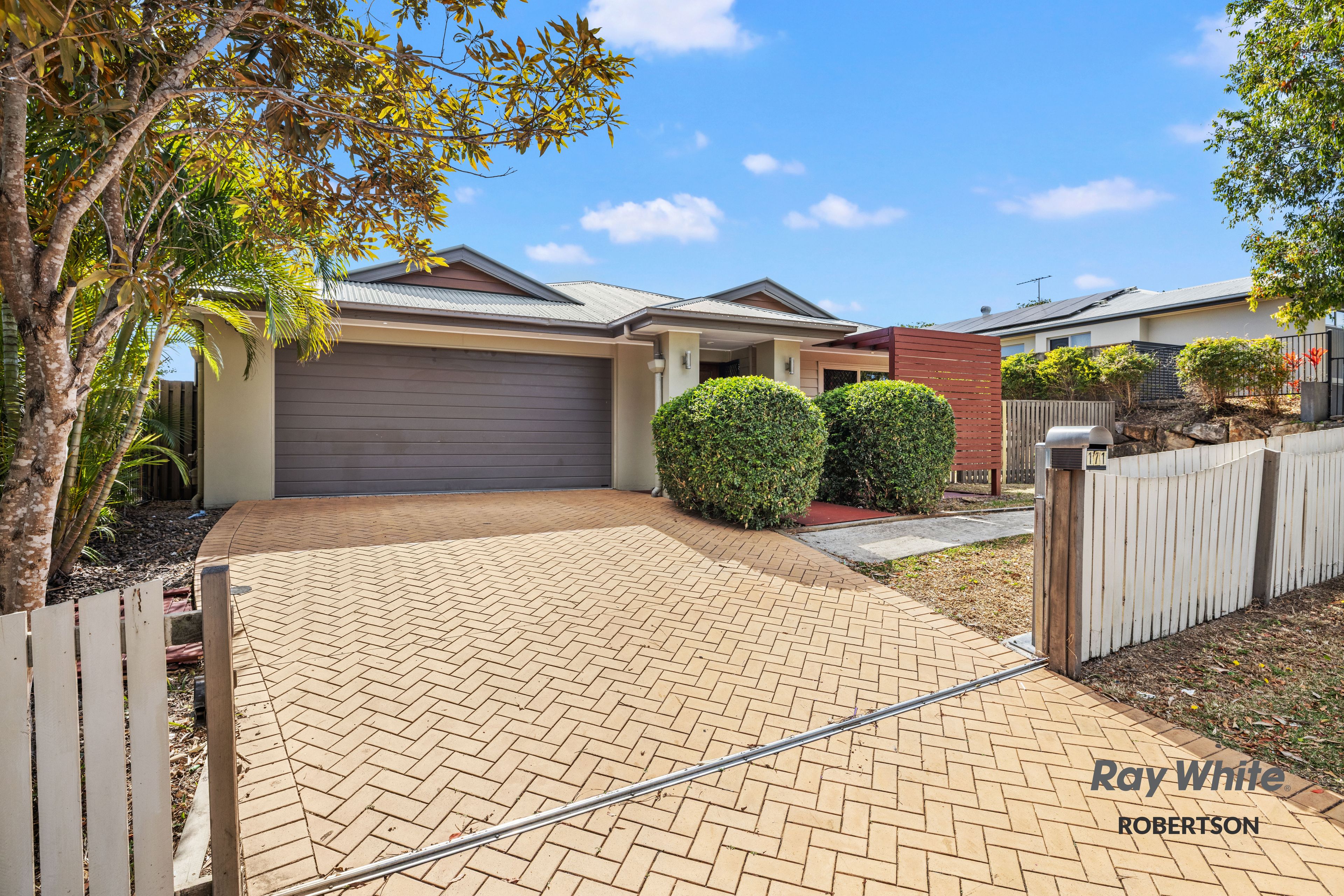 171 Alawoona Street — photo from Ray White Robertson