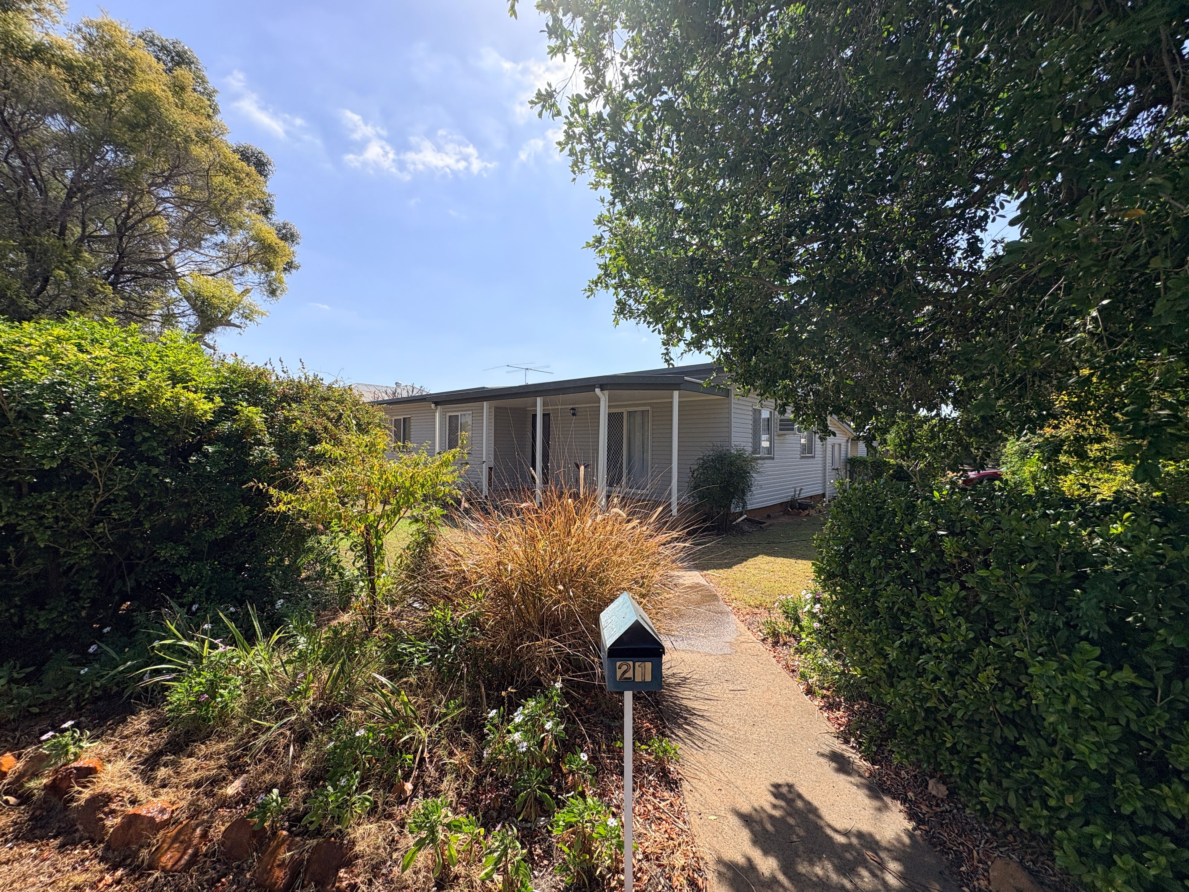 21 Evans — photo from Ray White Rural Chinchilla