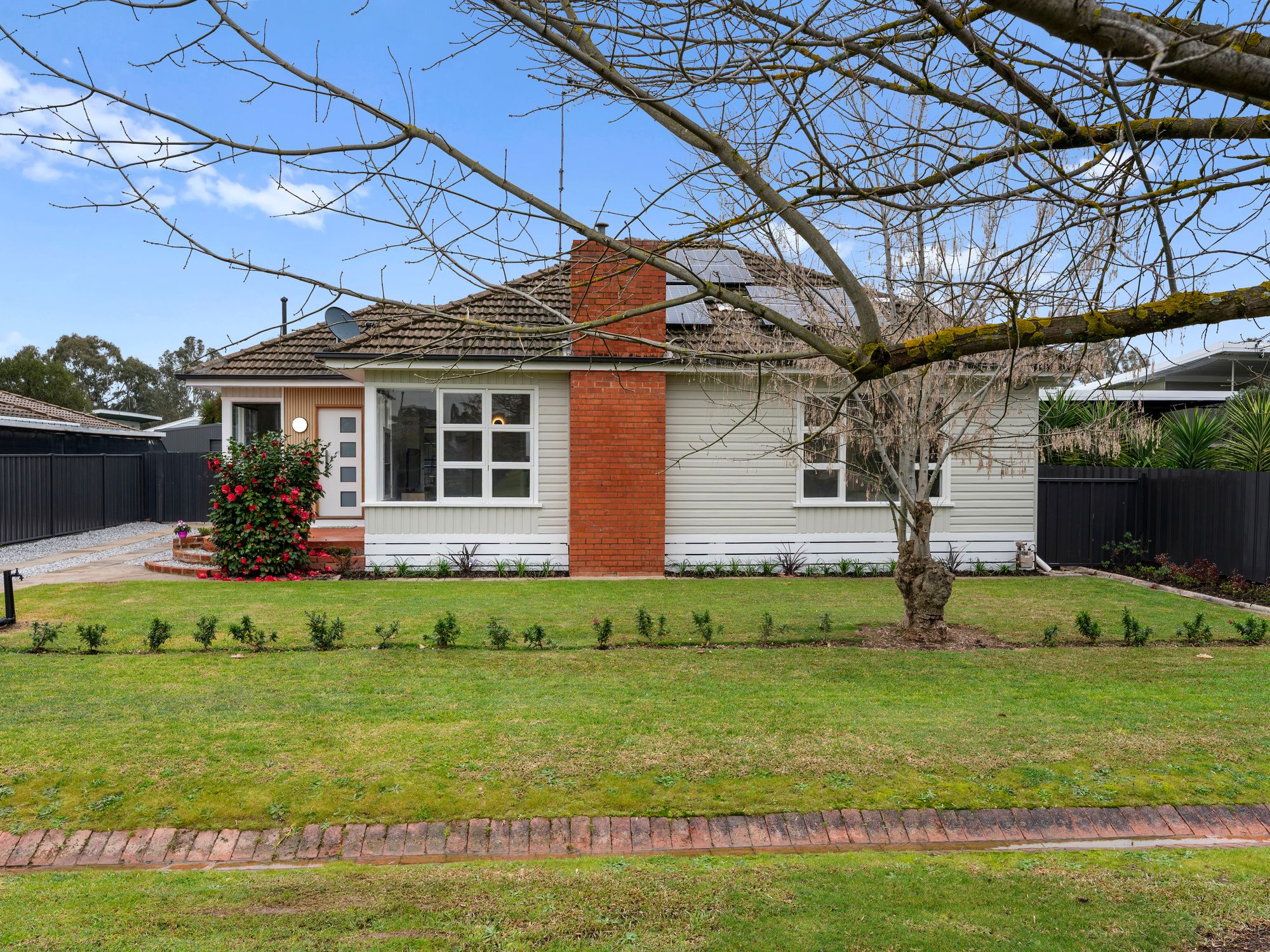 10 Charles Street, Benalla, VIC 3672