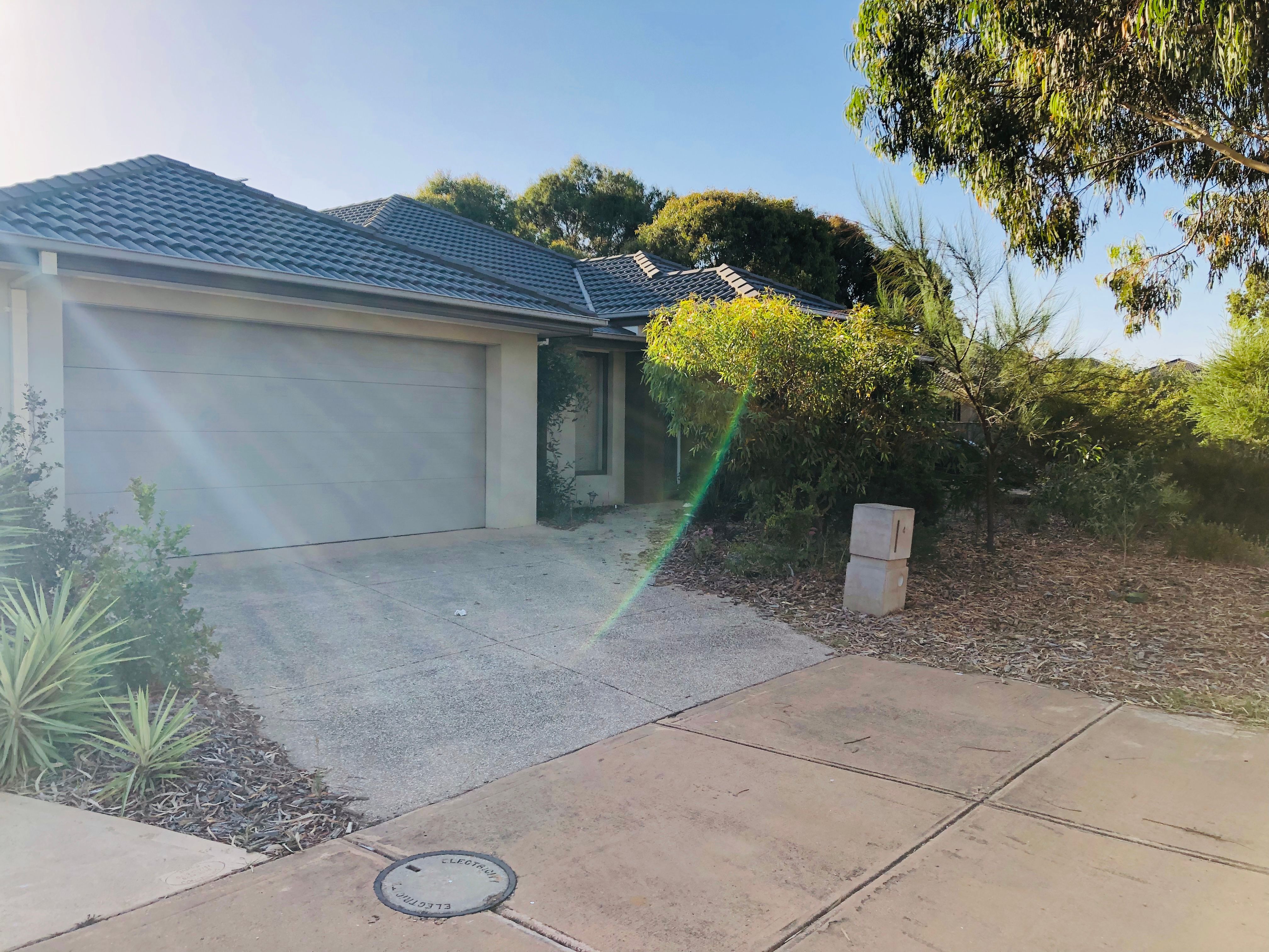46 Monterey Bay Drive, Sanctuary Lakes, VIC 3030