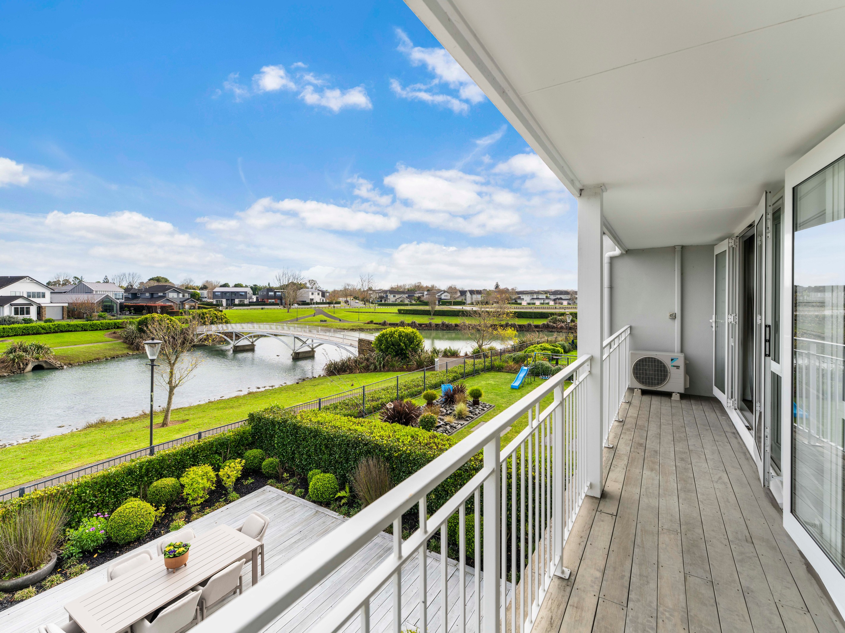 17 Lake Drive, Karaka, Franklin