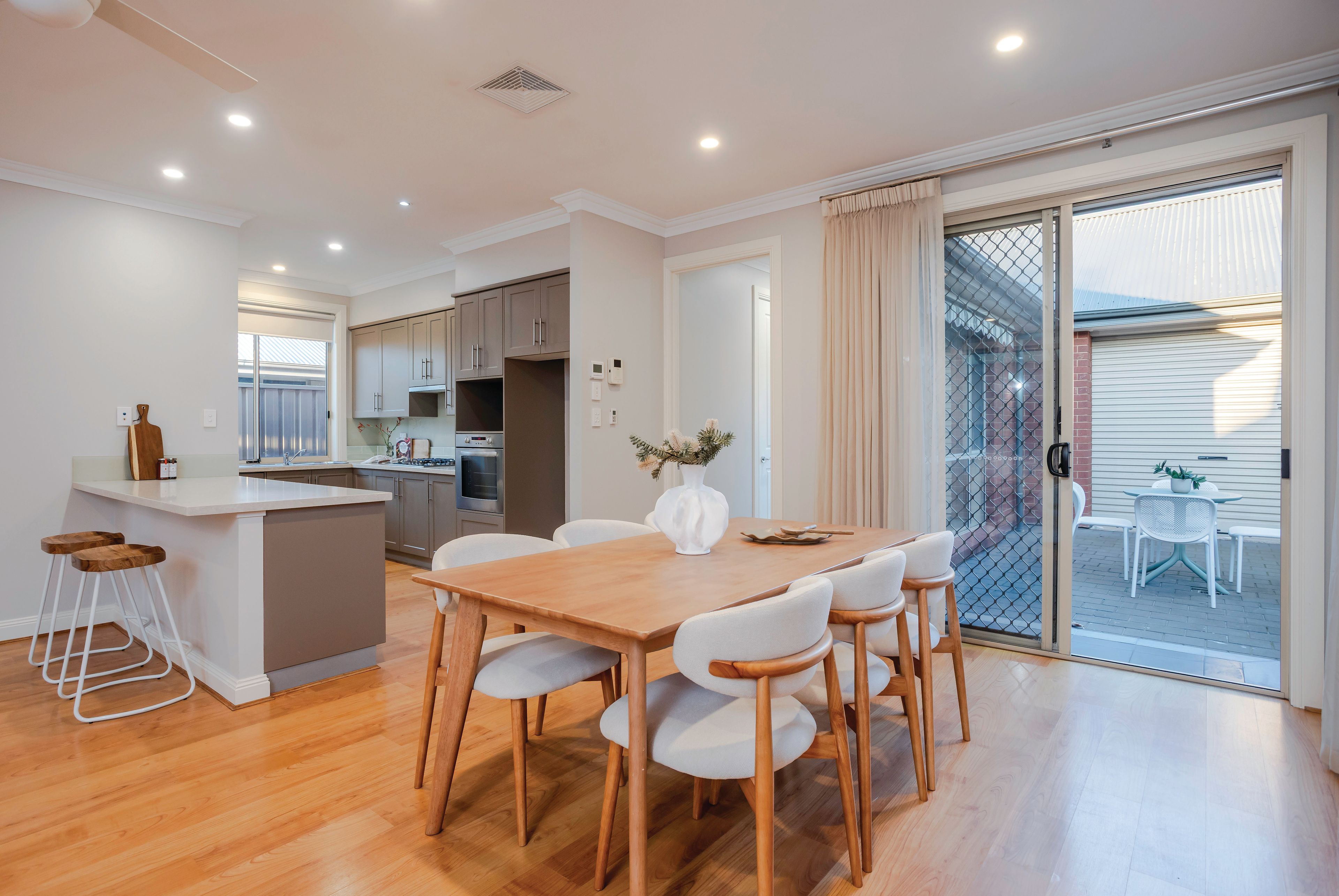 46 Jervois Street — photo 24 of 28