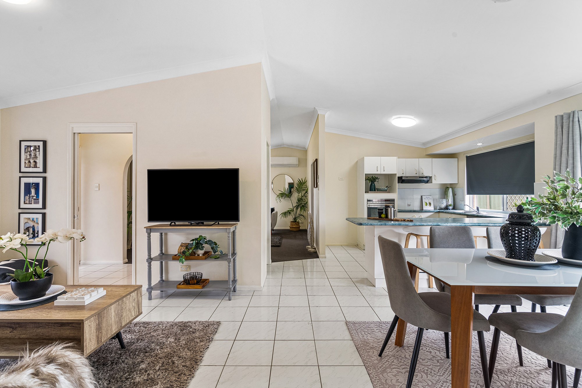 24 Hurlstone Street, Wishart, QLD 4122