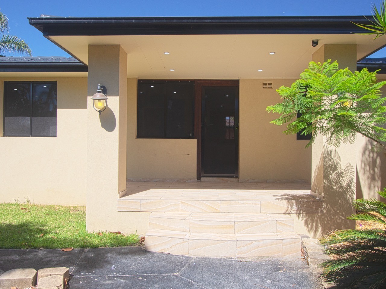 13 Blackwood Crescent, Macquarie Fields, NSW 2564
