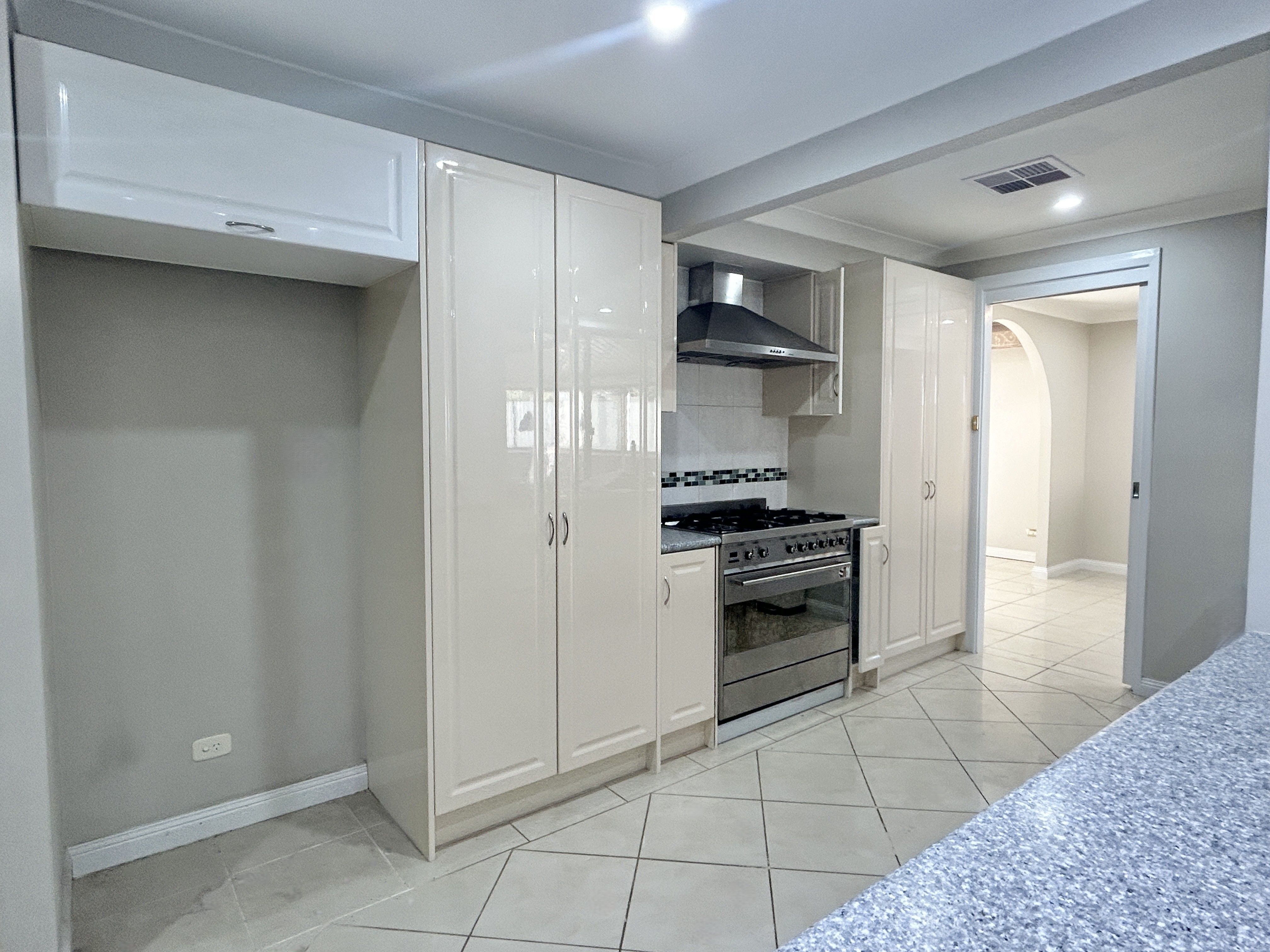 8 Struan Street, Tahmoor, NSW 2573