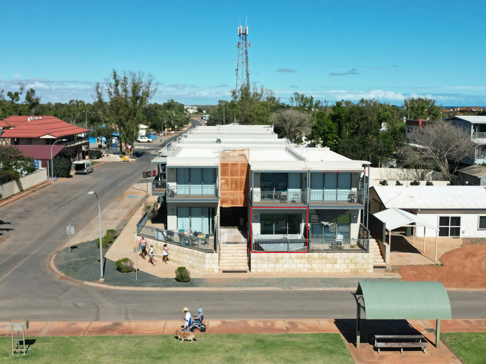 2/9 First Avenue, Onslow, WA 6710