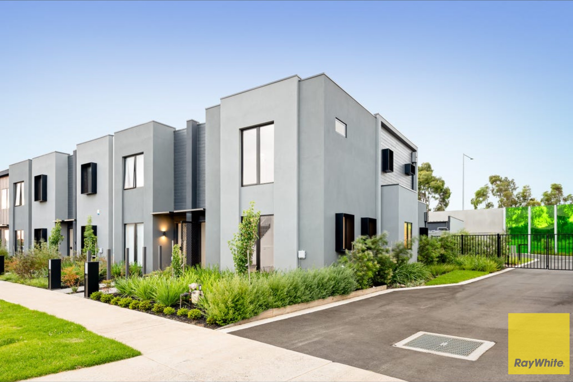 369 Waterhaven Boulevard, Point Cook, VIC 3030