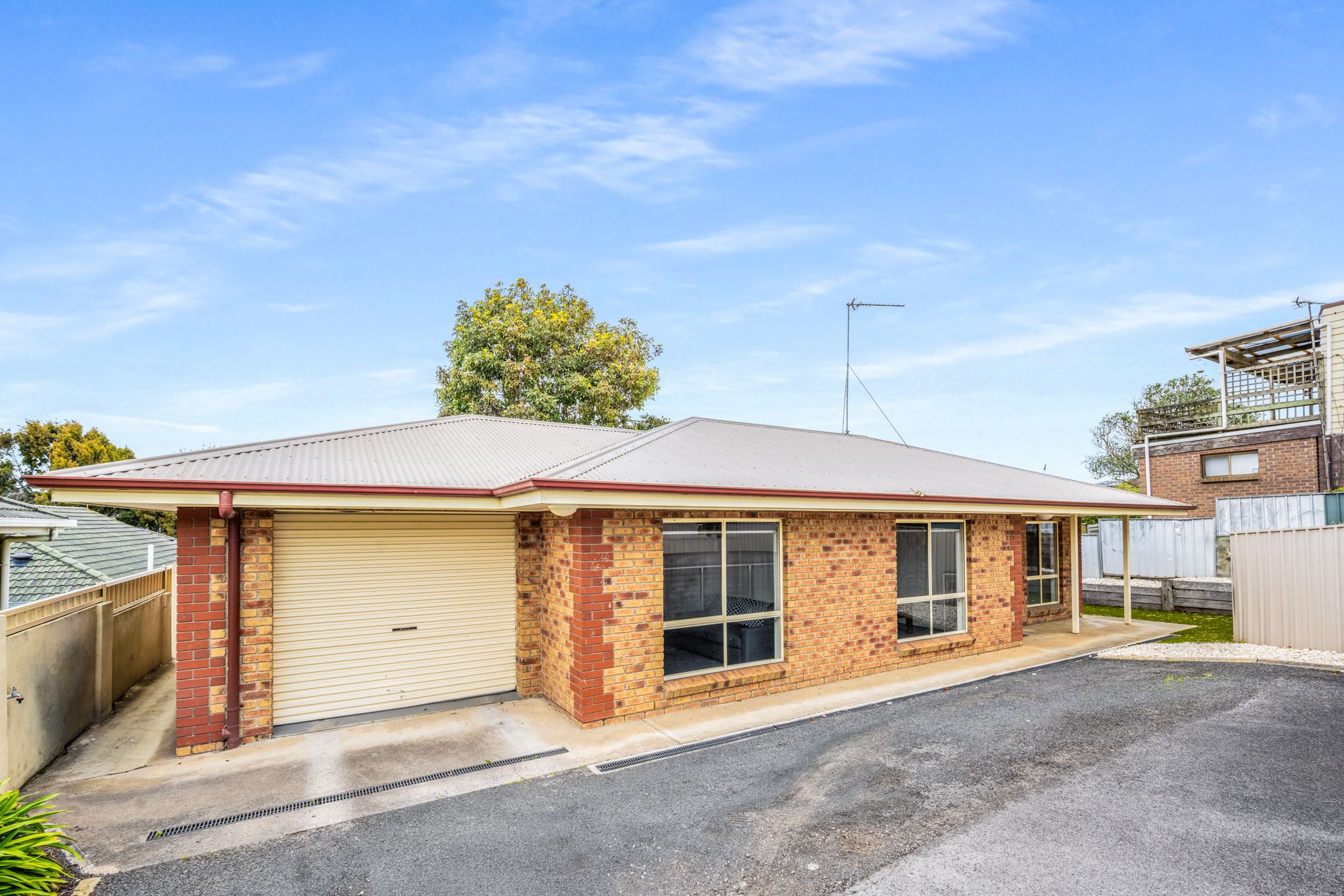 2/11 Sinclair Street — photo from Ray White Mt Gambier