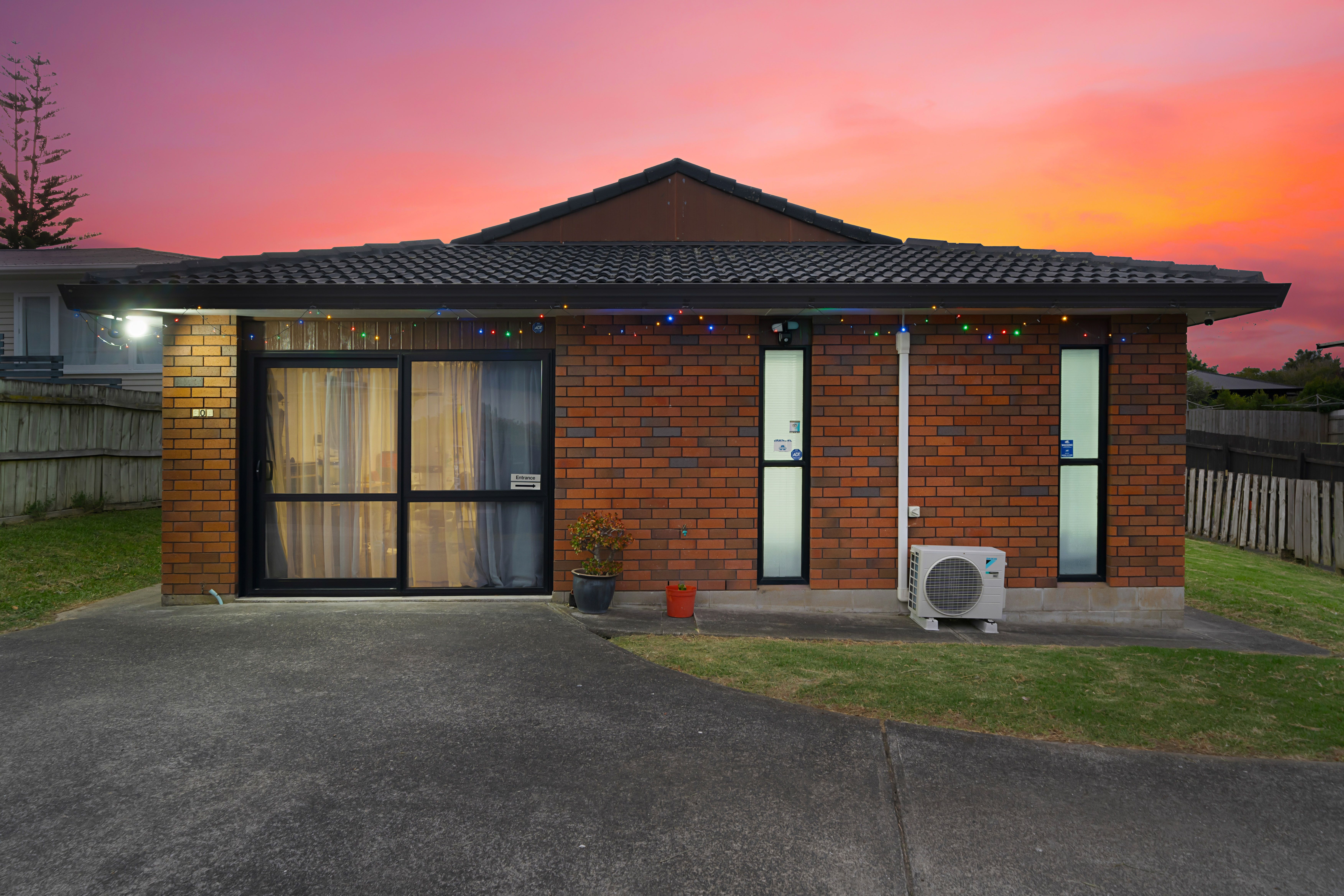 60A Tiroroa Avenue, Te Atatu South, Waitakere City