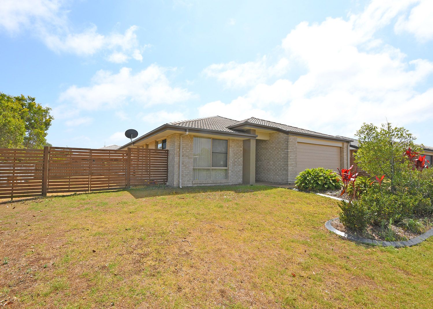 2 Wentworth Avenue, Urraween, QLD 4655