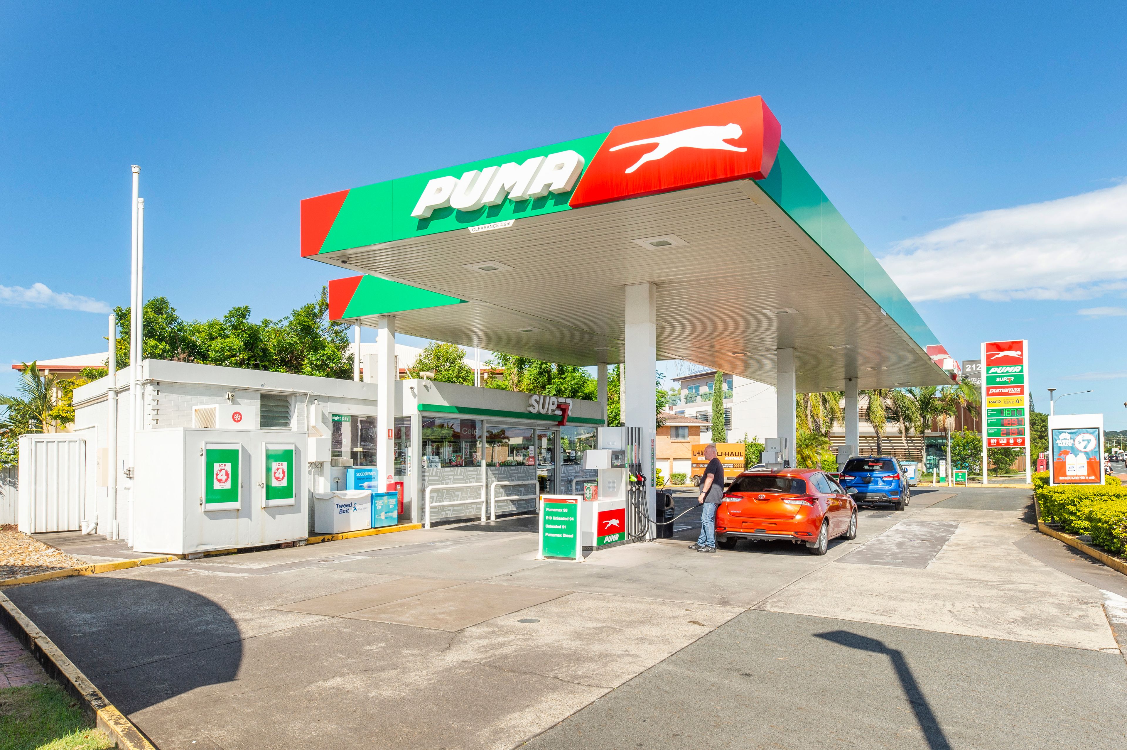 2131 Gold Coast Highway, Miami, QLD 4220