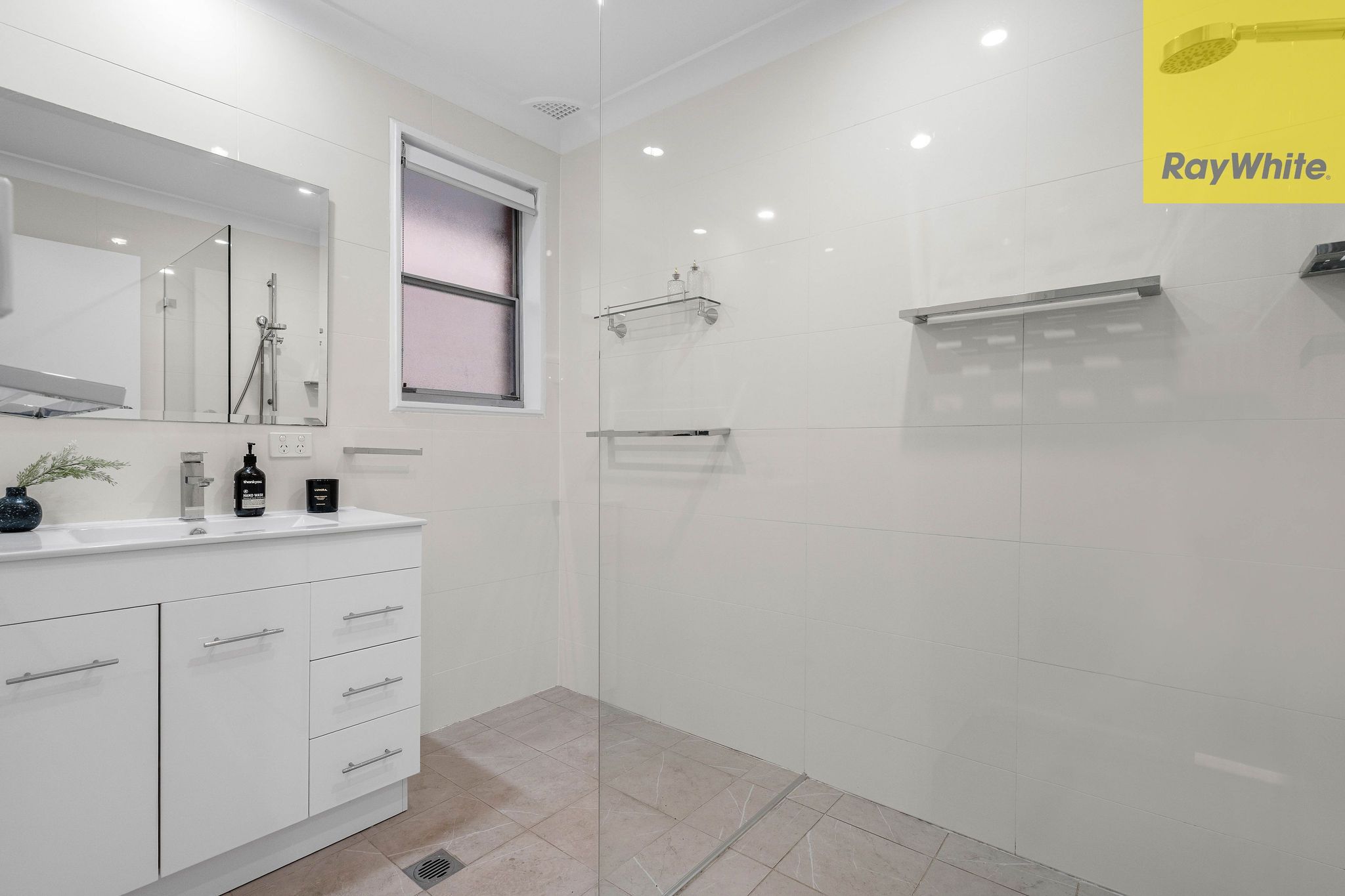 979 Henry Lawson Drive — photo 10 of 16