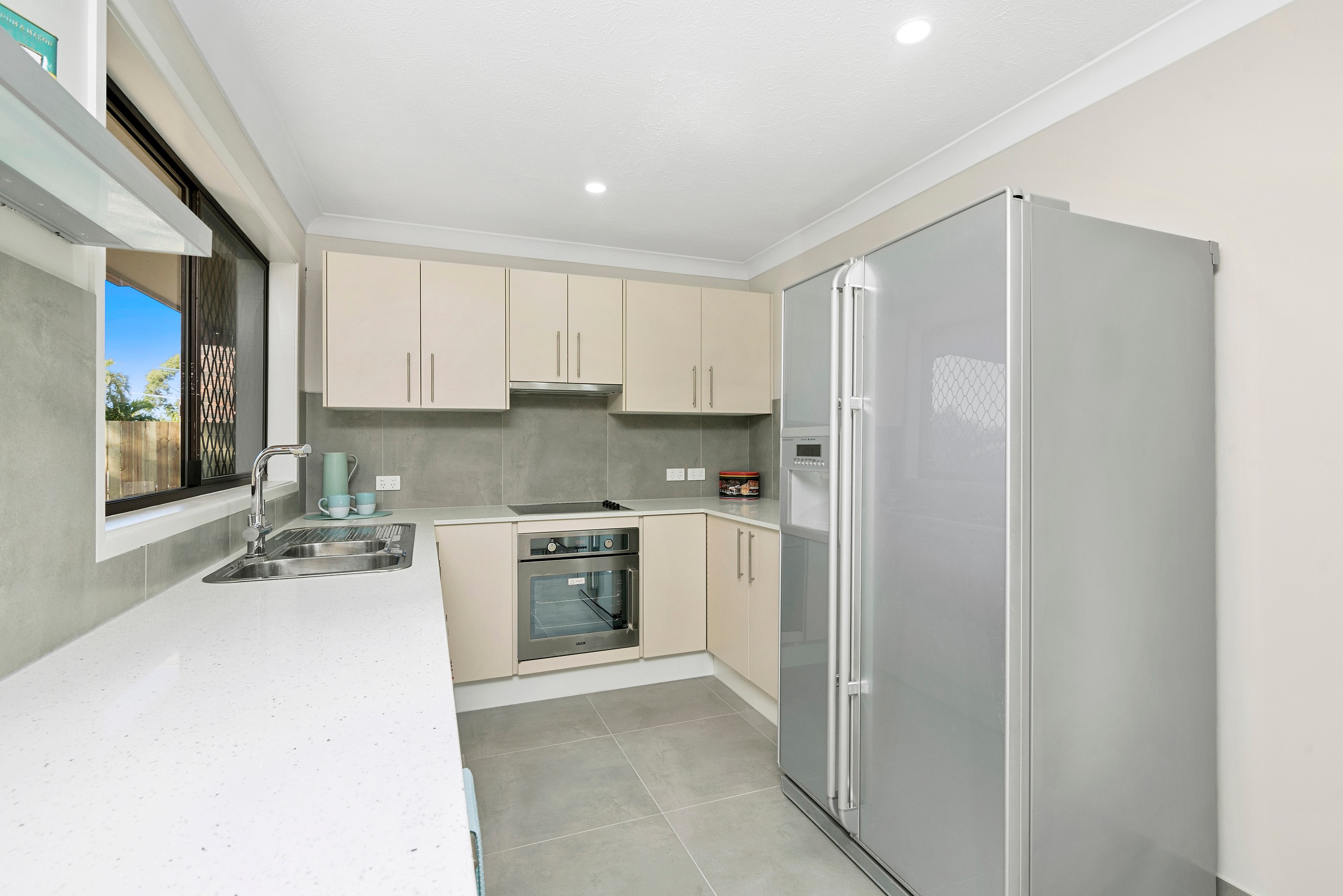 27 Mitchell Avenue, Molendinar, QLD 4214
