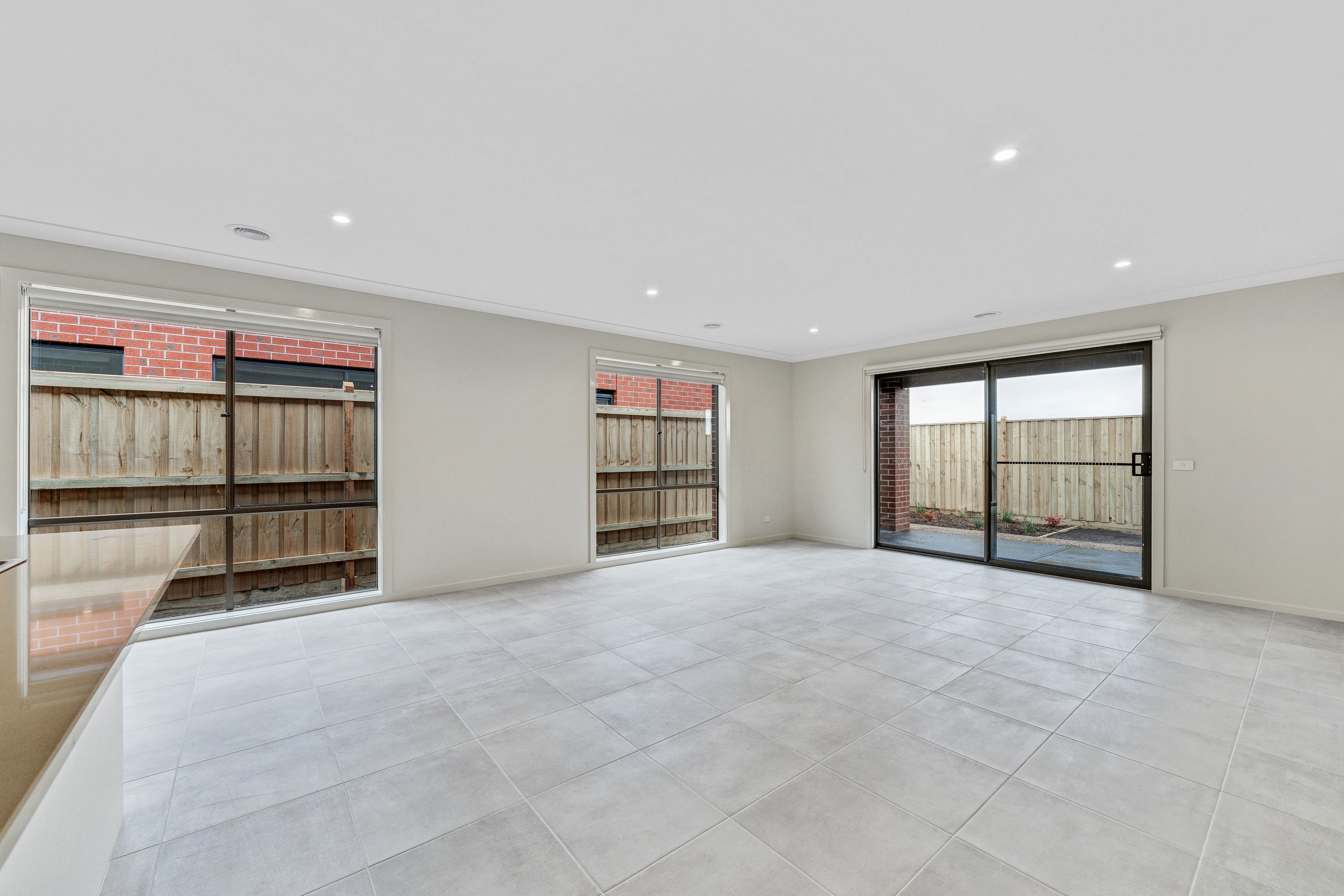 10 Ironstone Street, Cranbourne East, VIC 3977