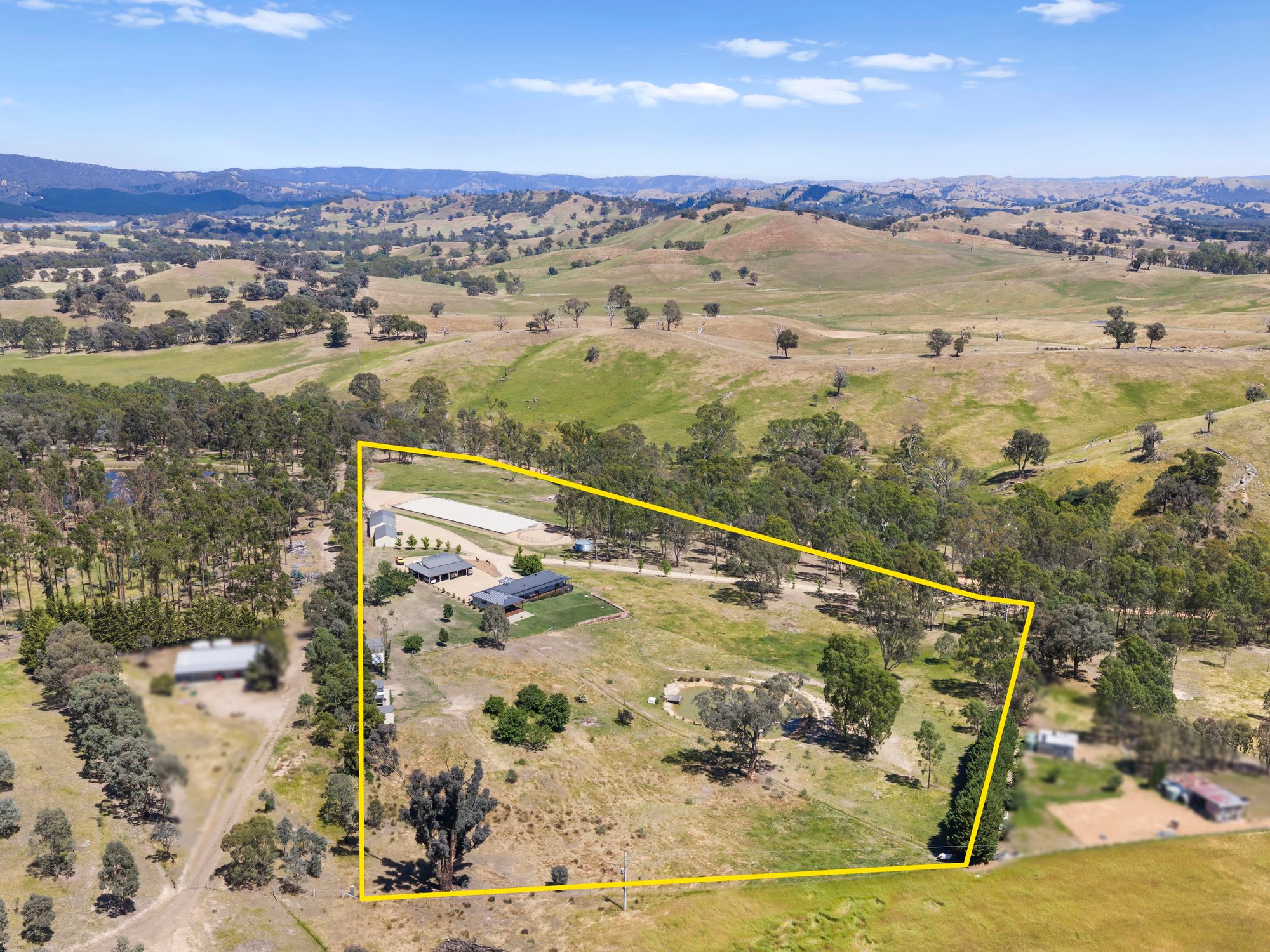 1109 Monkey Gully Road, Goughs Bay, VIC 3723
