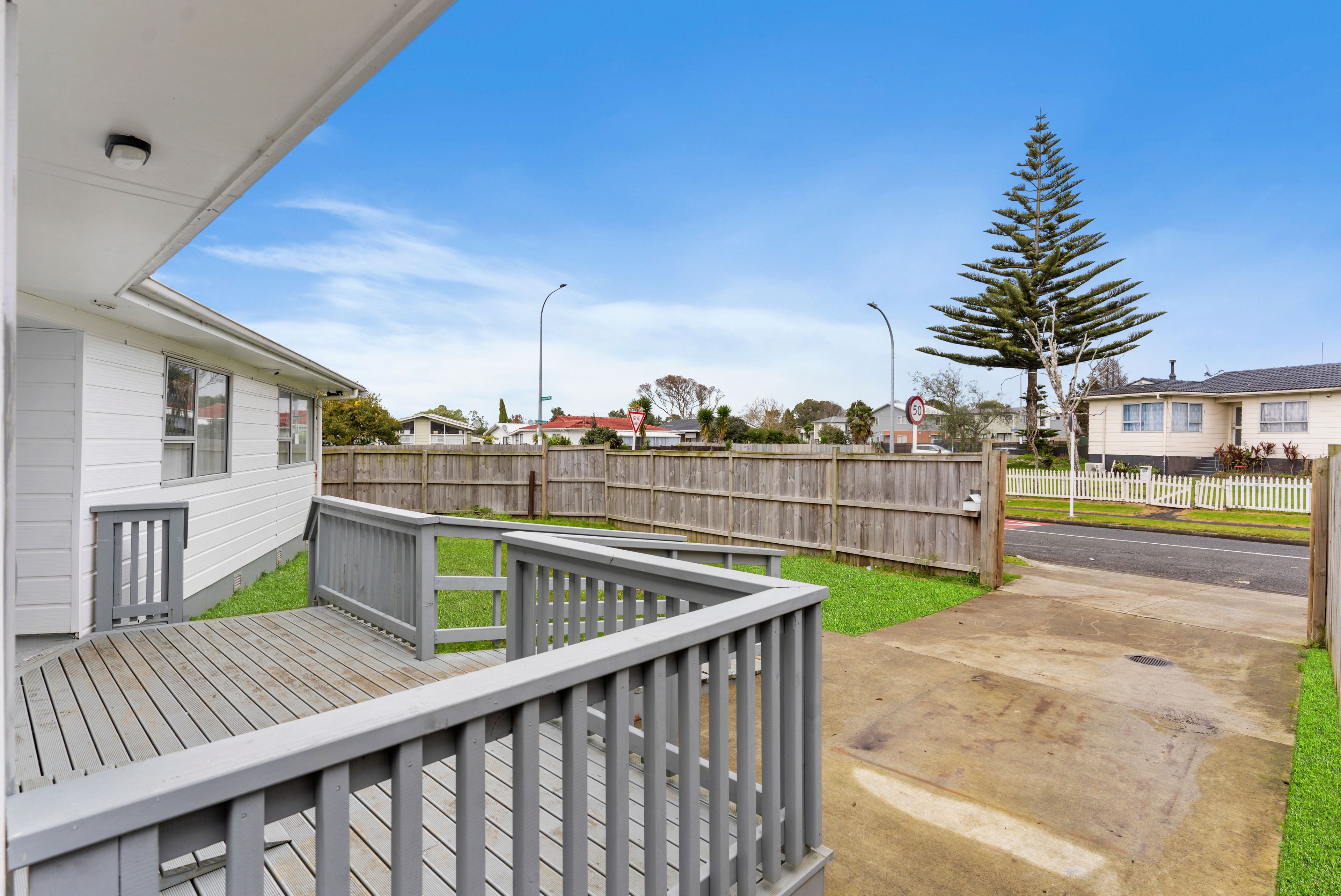98 Thompson Terrace, Manurewa, Manukau City