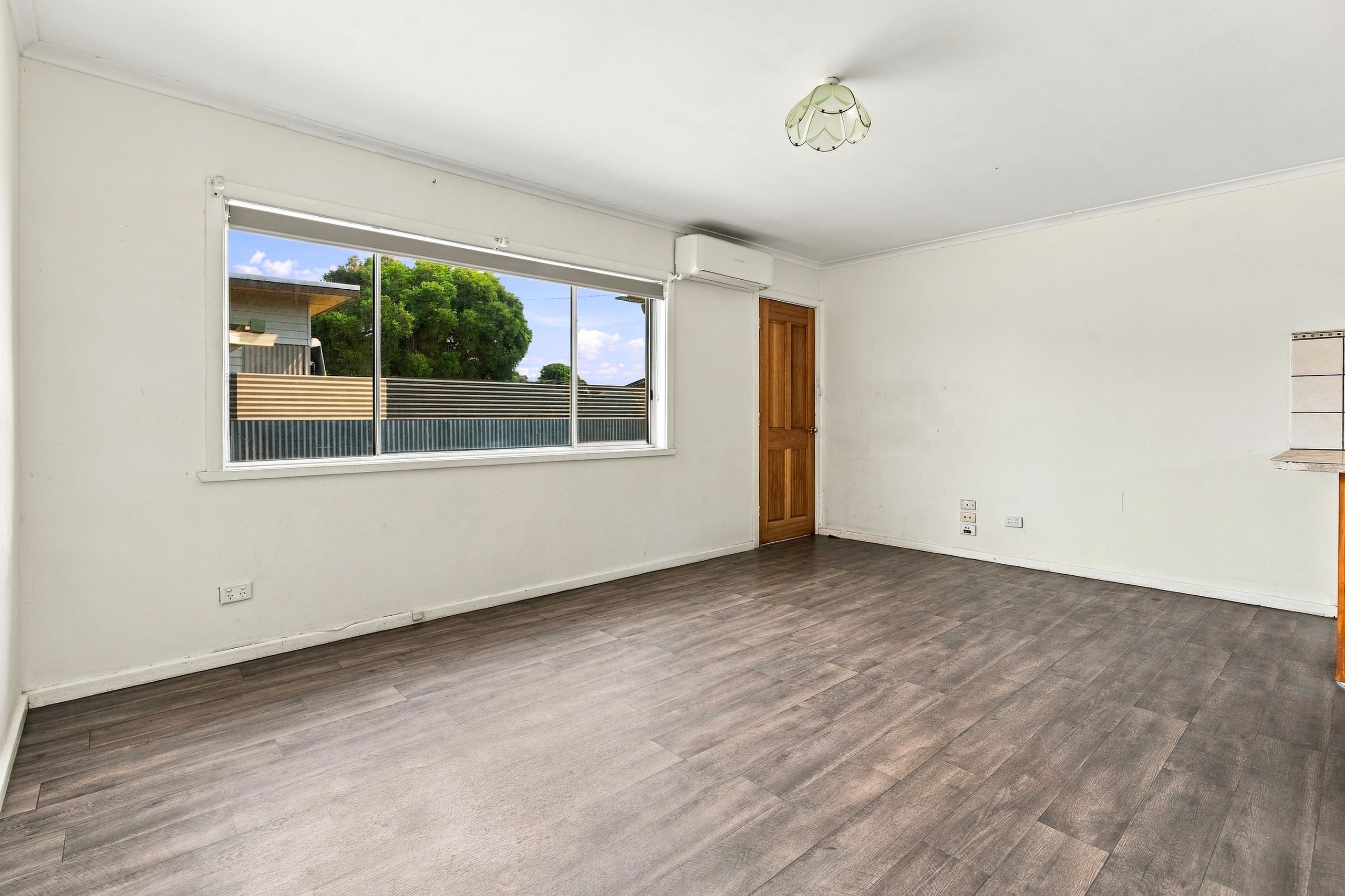 1/450 Kotthoff Street — photo 4 of 10