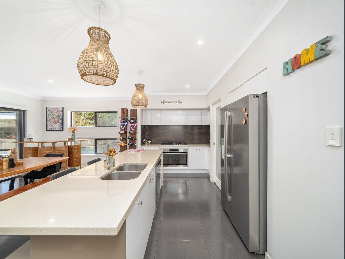 25 Holly Crescent, Griffin, QLD 4503