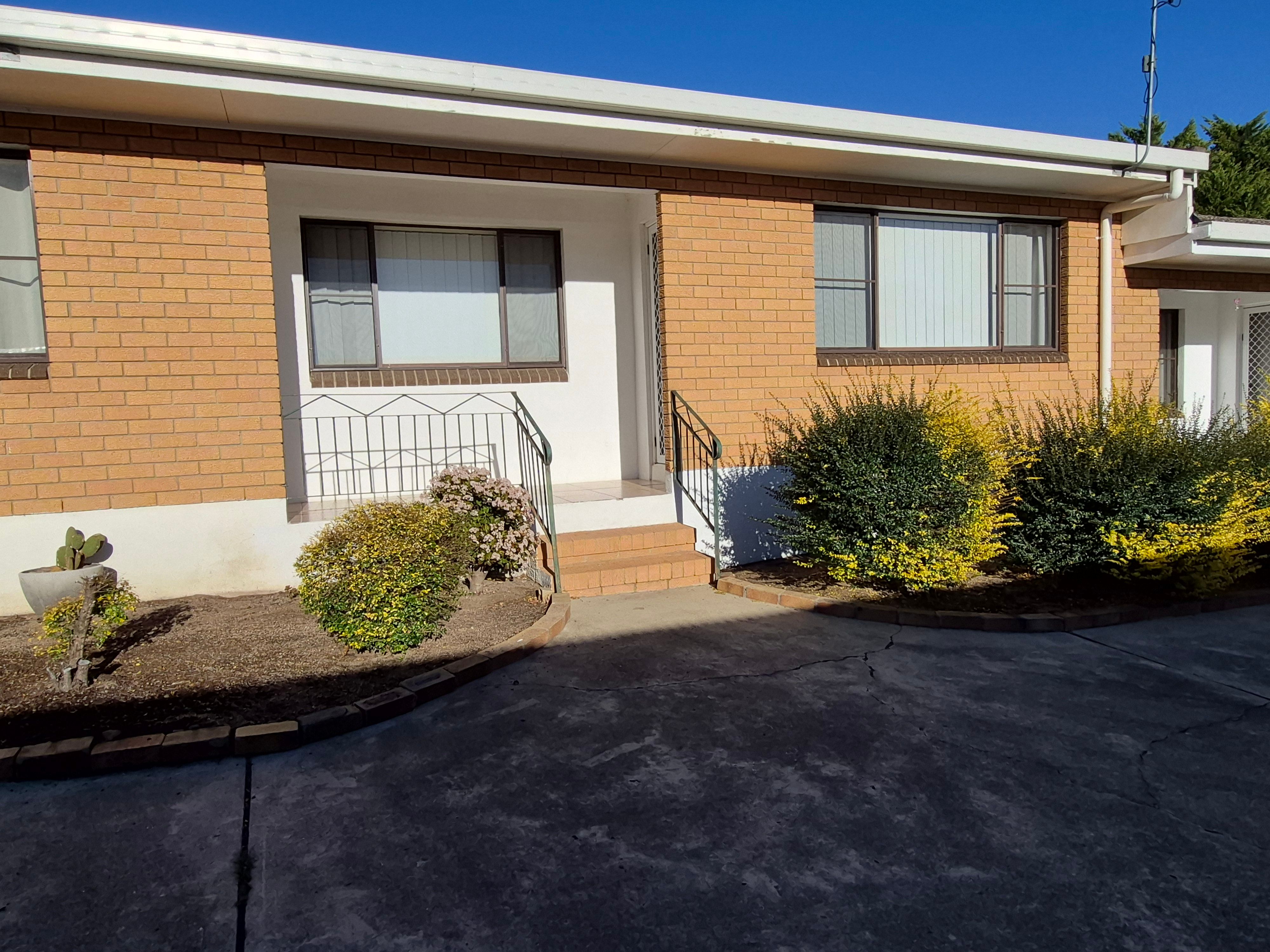 4/82 High Street — photo from Ray White Rural Stanthorpe
