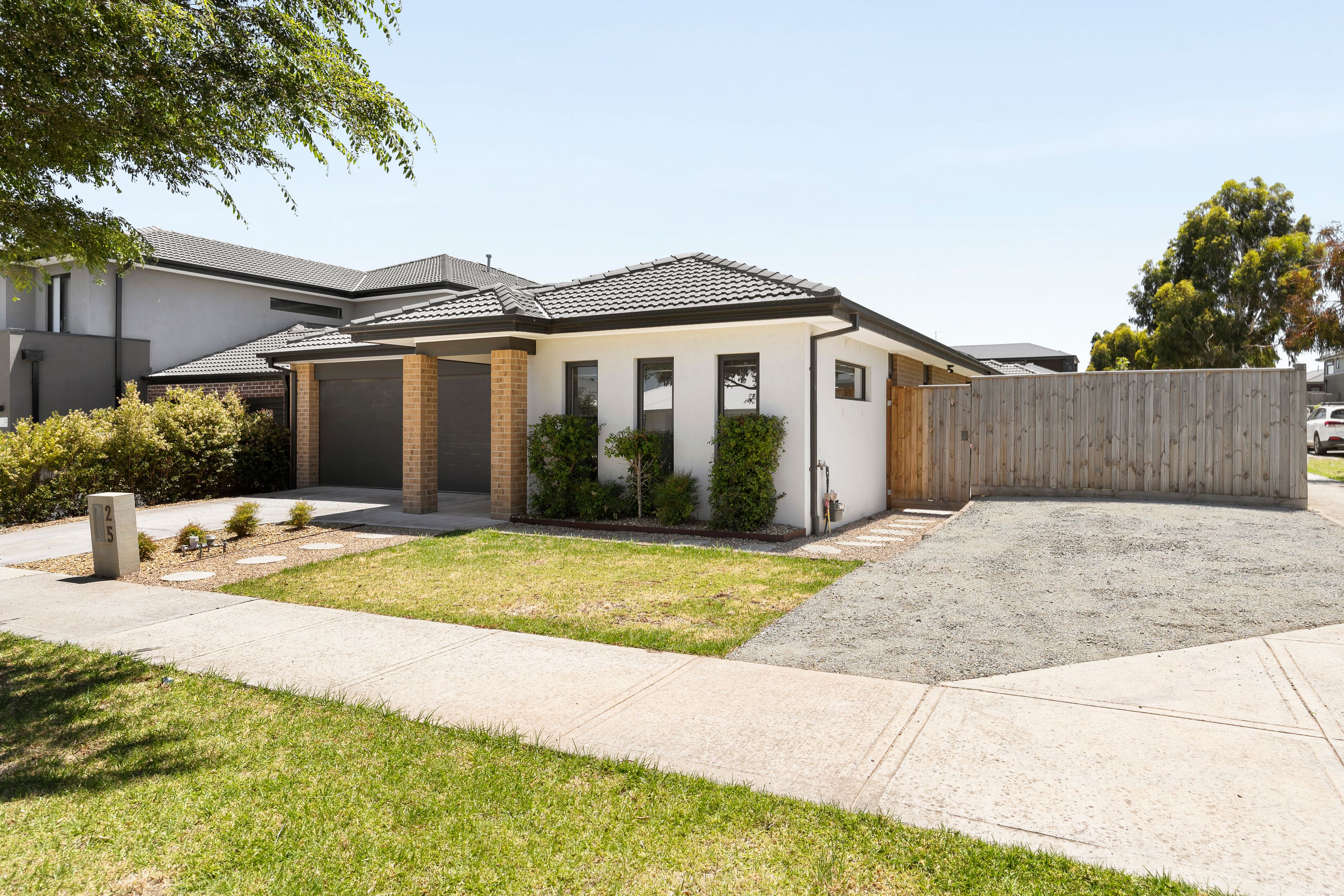 25 Lucknow Drive, Beveridge, VIC 3753