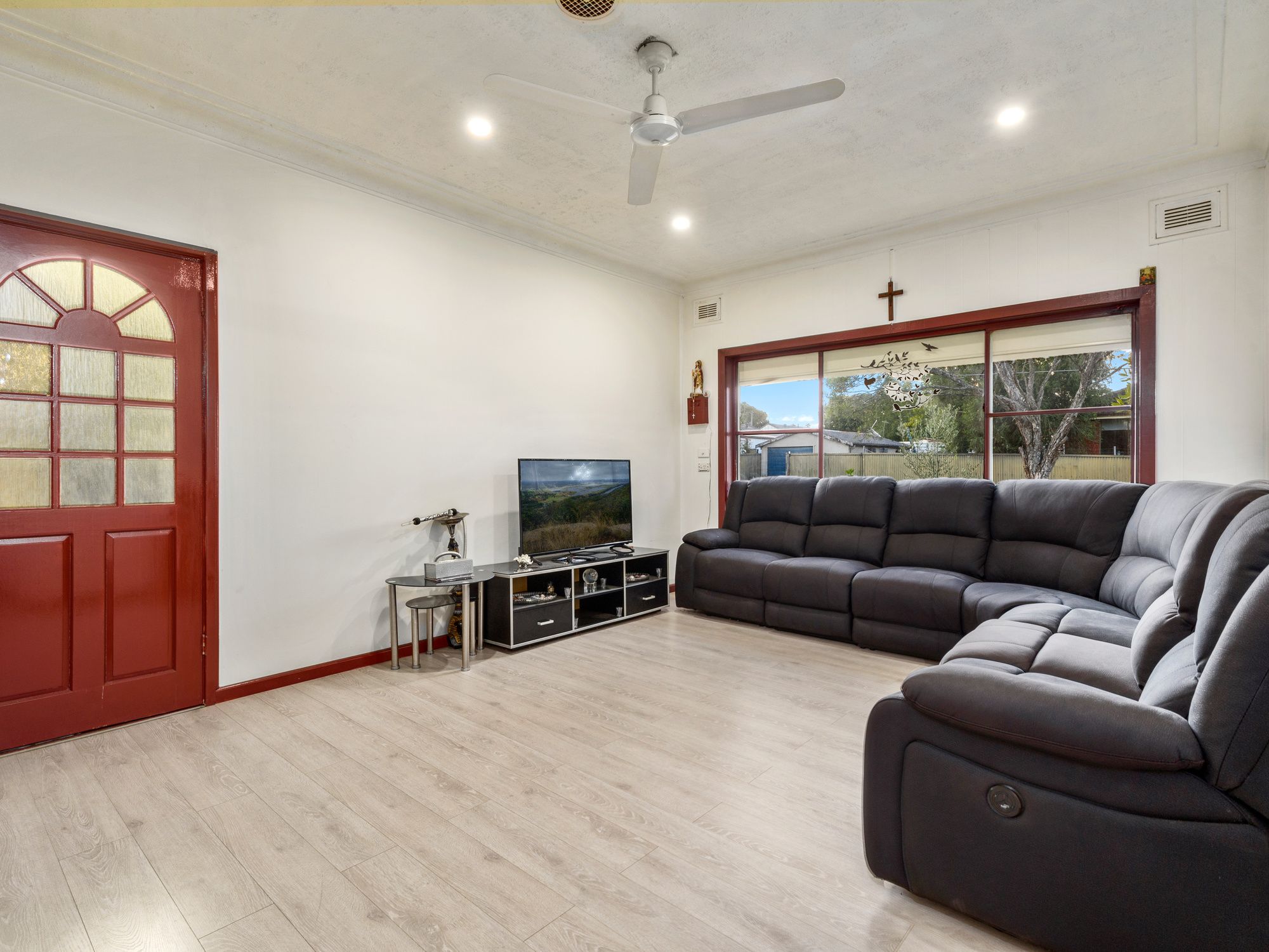 16 Tanderra Street, Colyton, NSW 2760