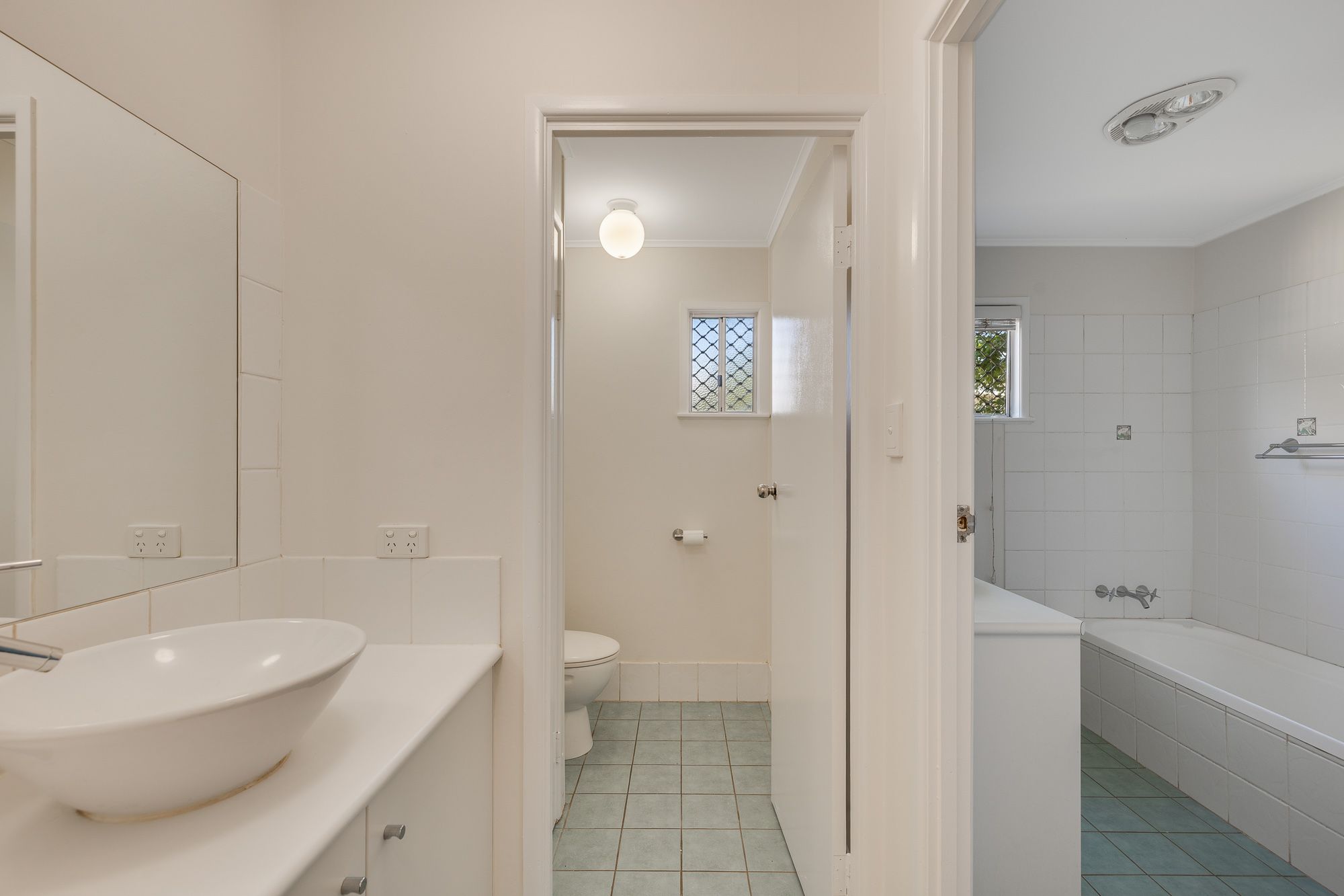 12 Mcnamara Street — photo 12 of 18