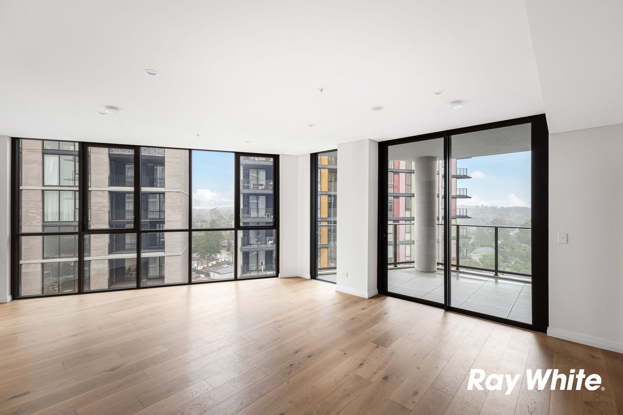 1305/13 De Clambe Drive, Castle Hill, NSW 2154