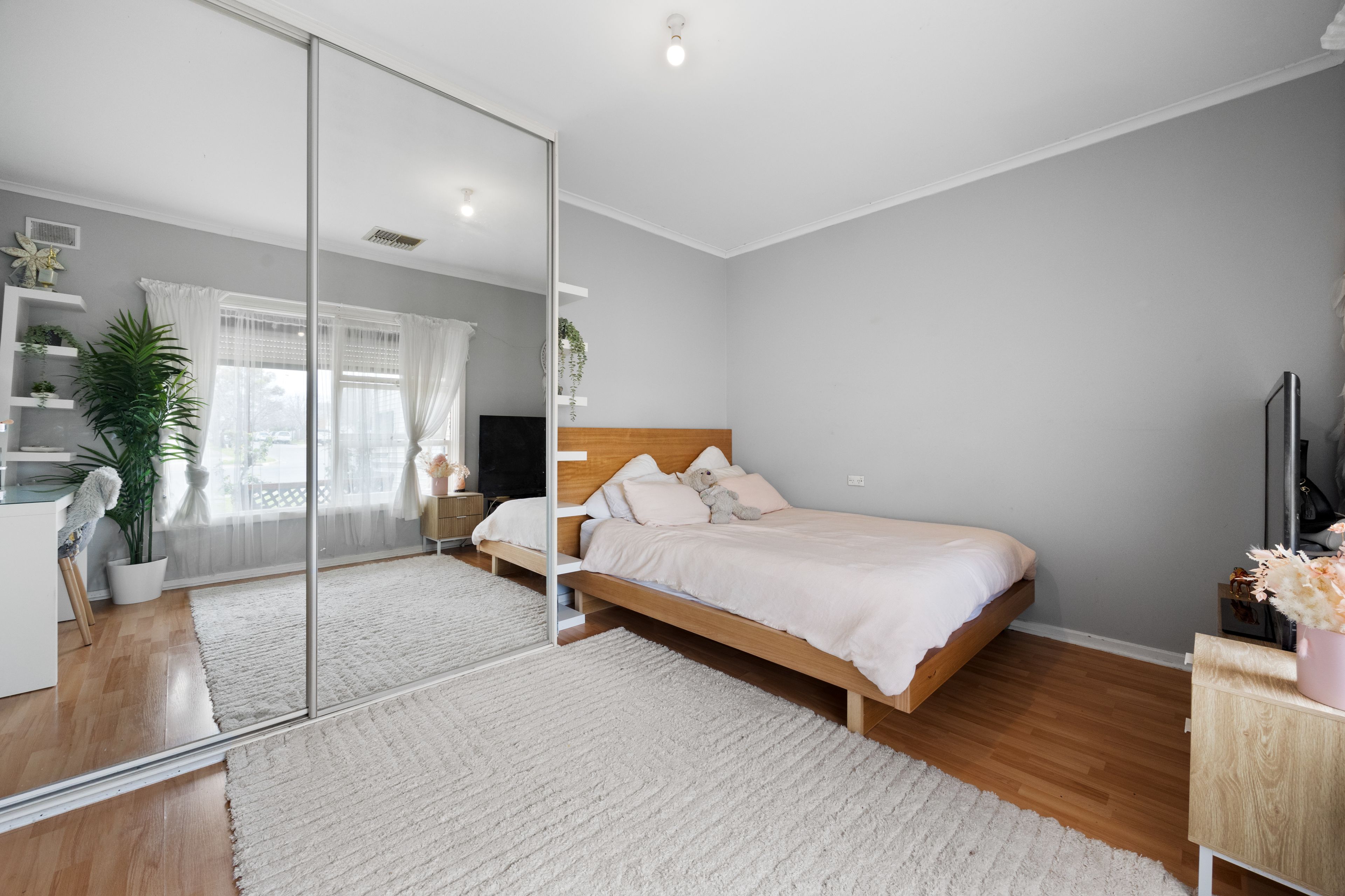 35 Mitton Avenue — photo 13 of 19