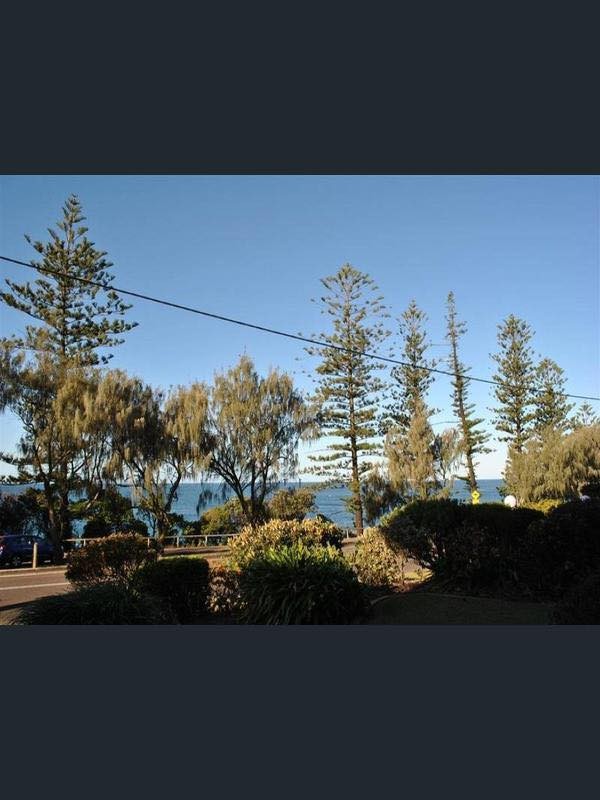 Unit 3 'Seapoint' 32 Victoria Terrace, Kings Beach, QLD 4551