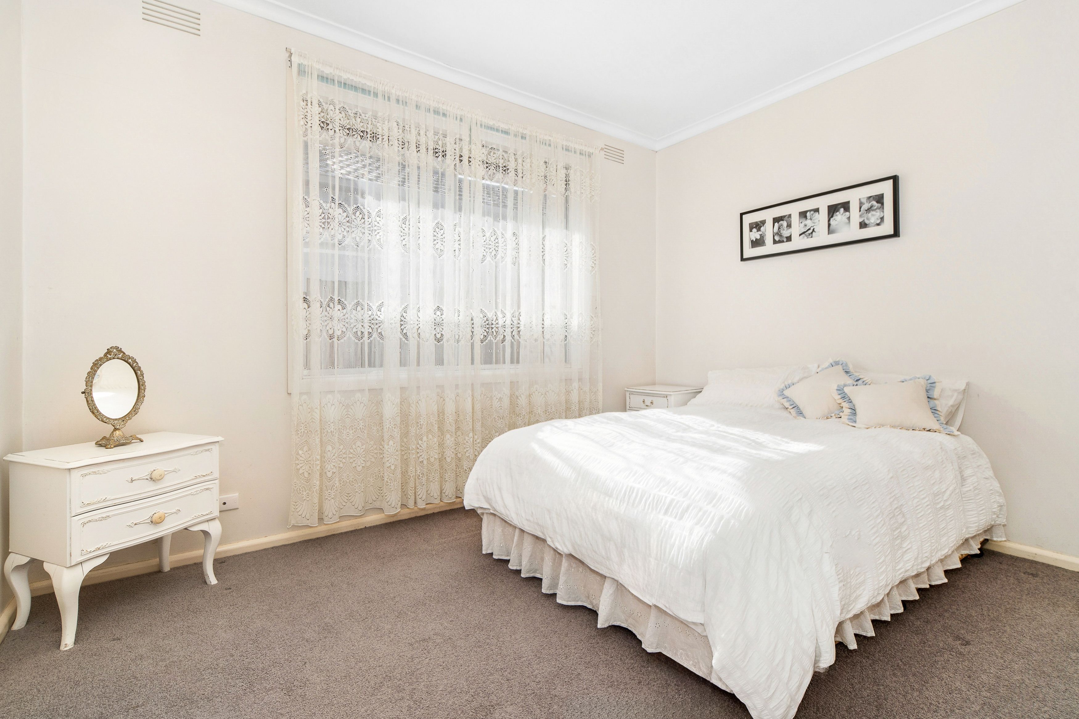 35 Warrain Street — photo 4 of 23