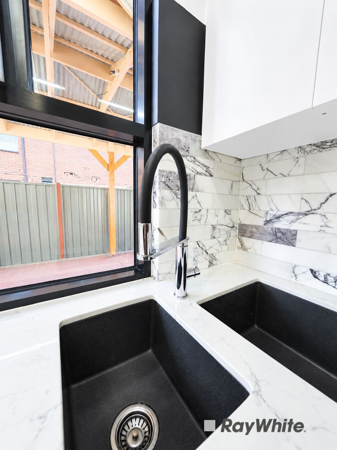 27 Hemmings Street — photo 9 of 28