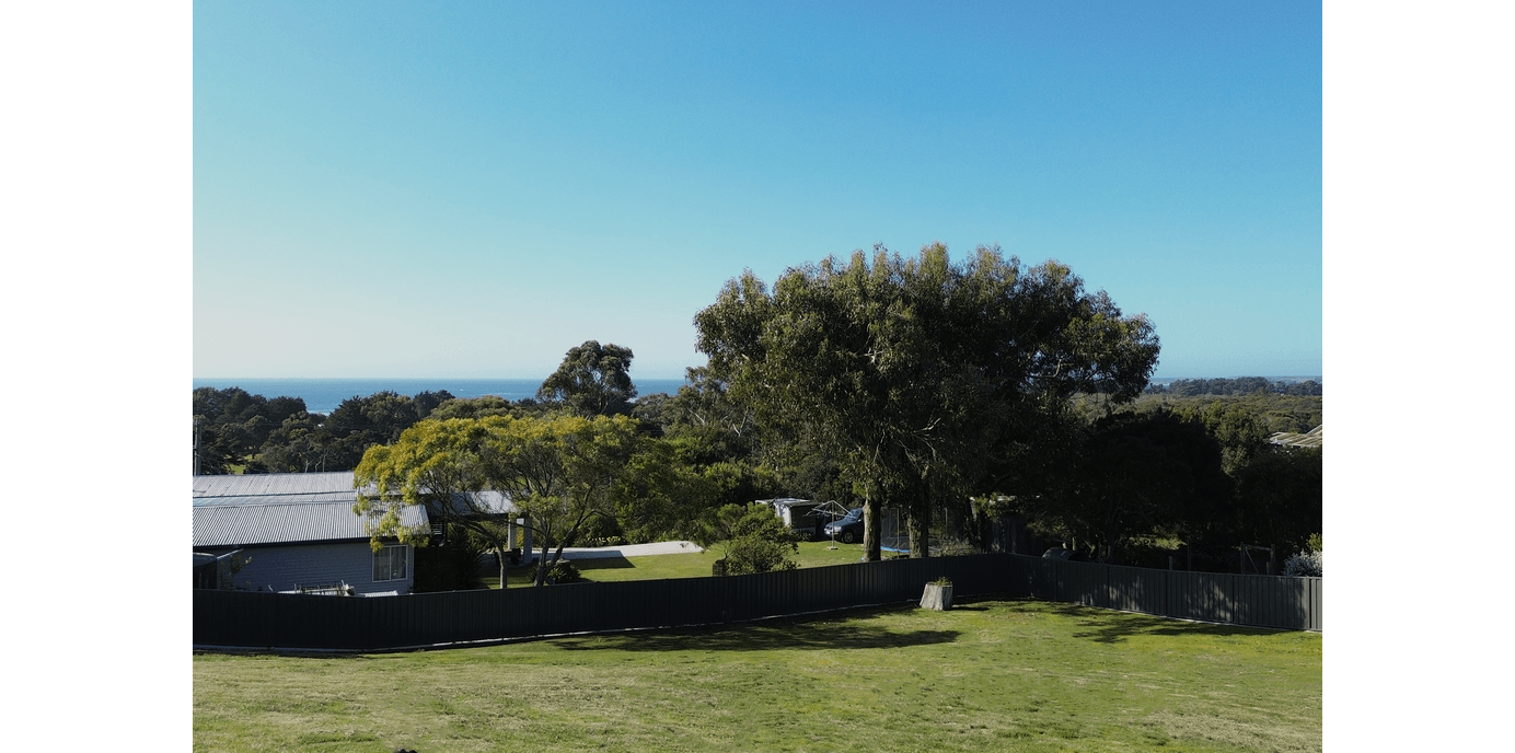 37-39 Tamar Crescent — photo 4 of 7
