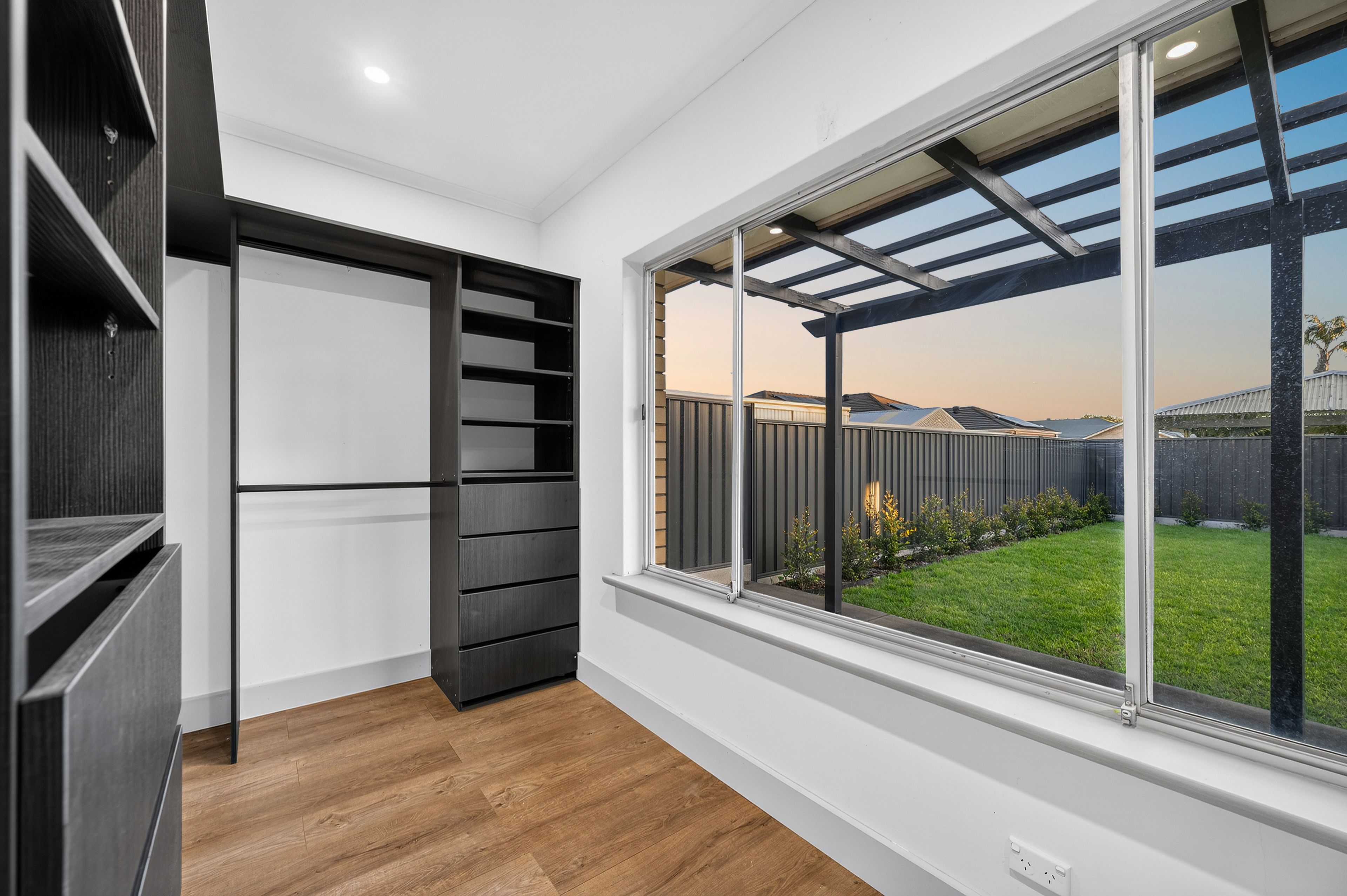 4 Treana Crescent — photo 11 of 20