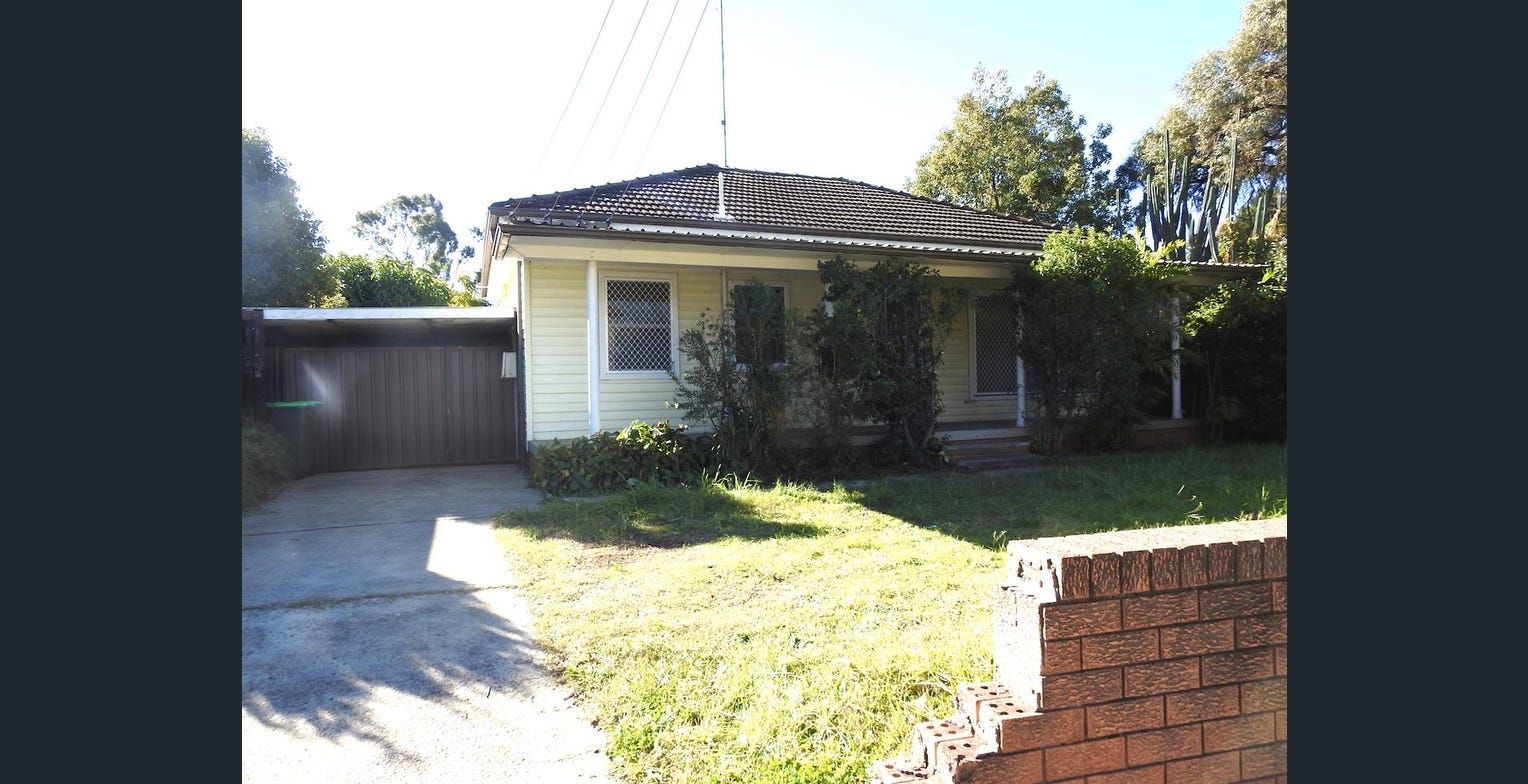 79 Elizabeth Drive — photo 8 of 9