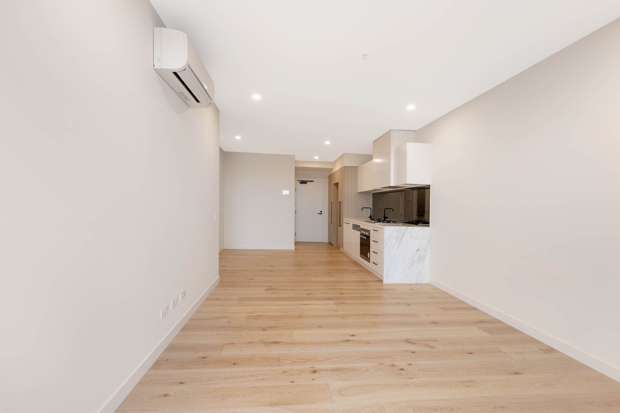 1902/864 Blackburn Road, Clayton, VIC 3168