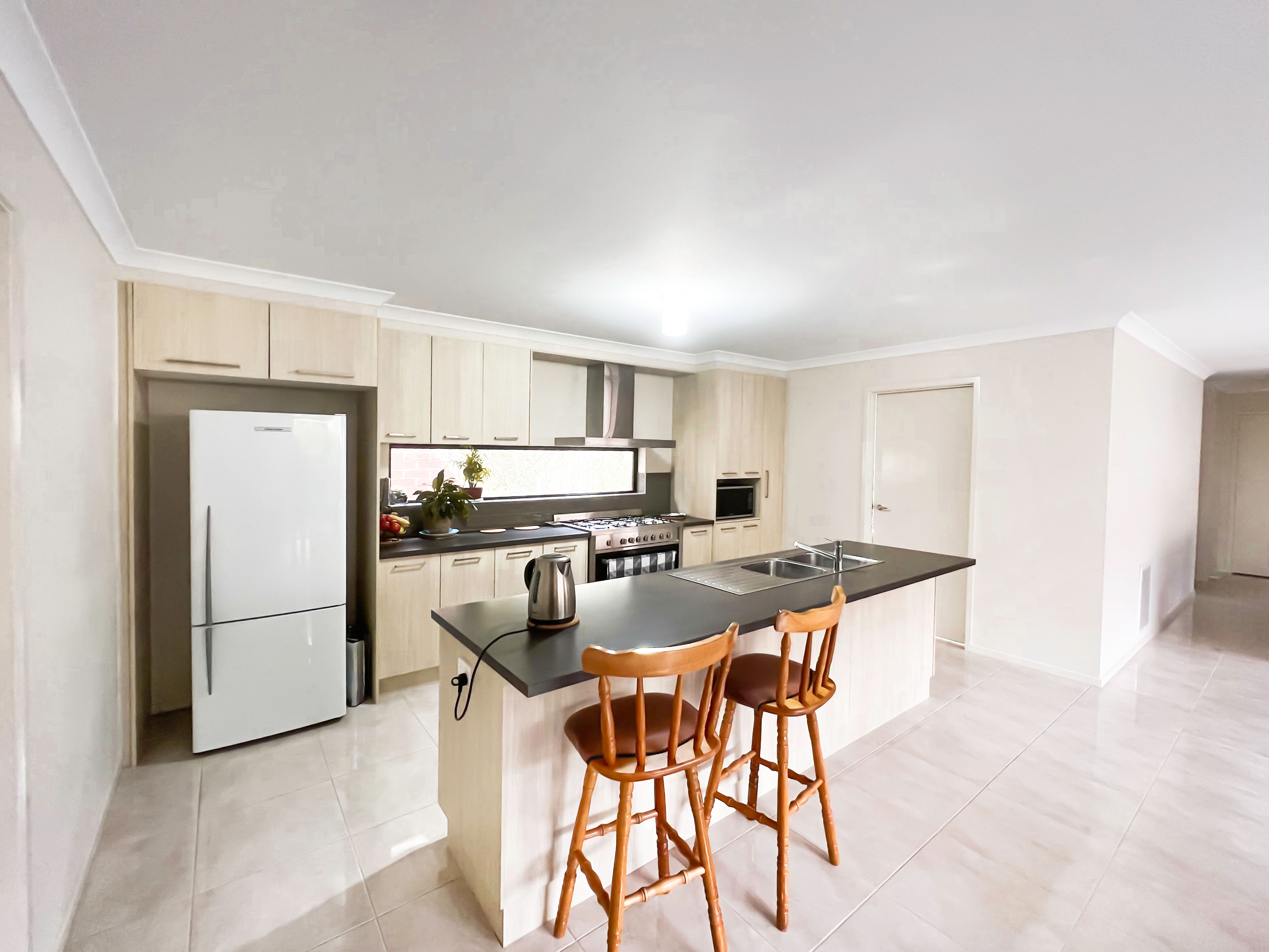 41 Linden Tree Way, Cranbourne North, VIC 3977